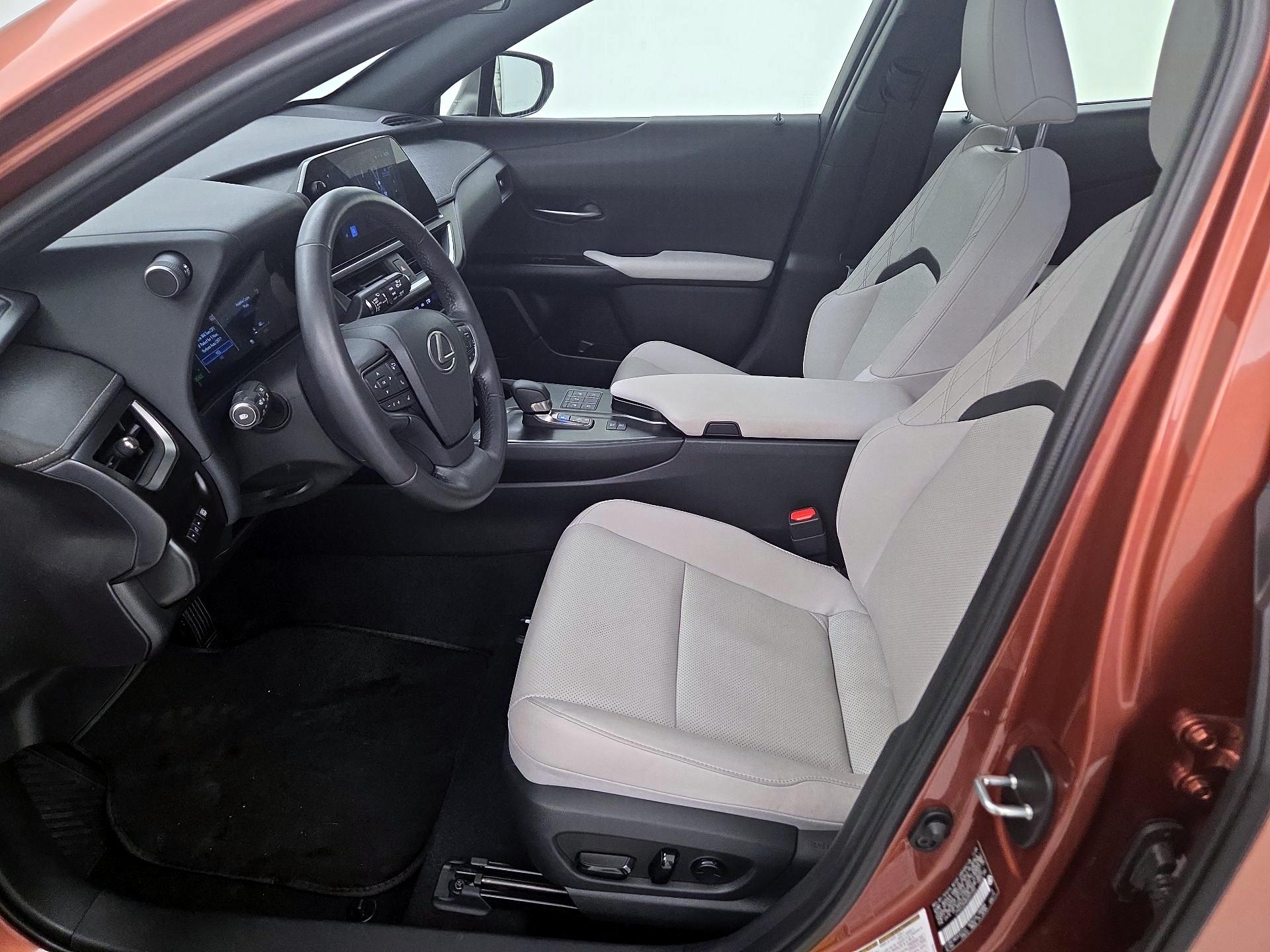 Thumbnail: 2025 Lexus UX - 11