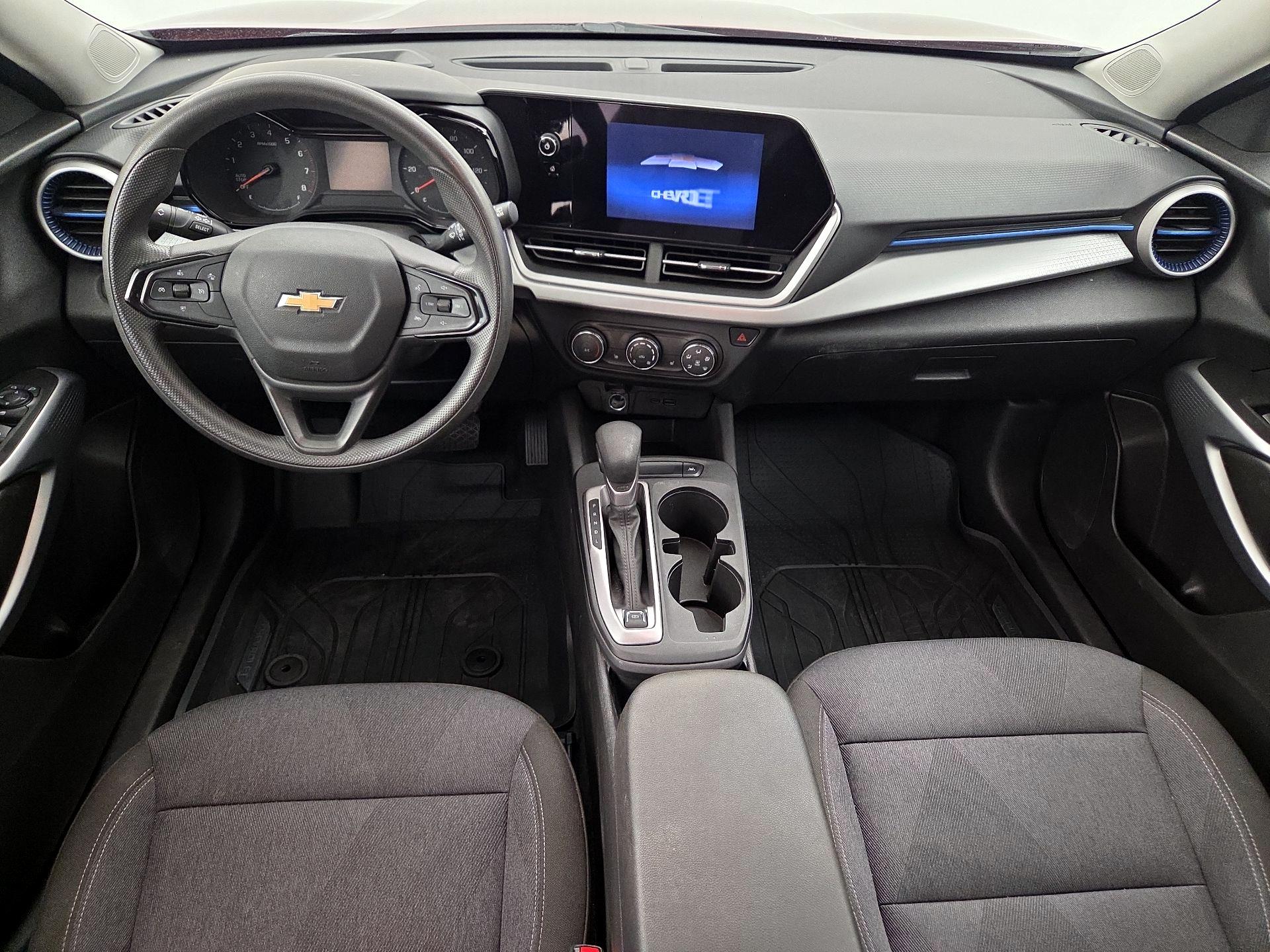 Thumbnail: 2024 Chevrolet Trax - 9