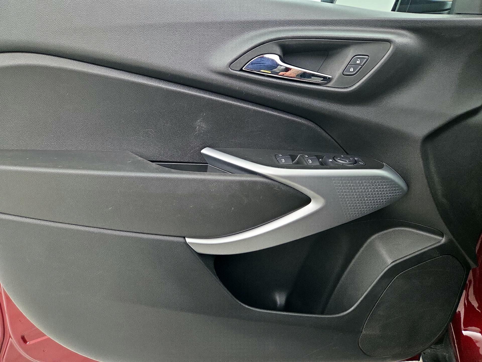 Thumbnail: 2024 Chevrolet Trax - 12