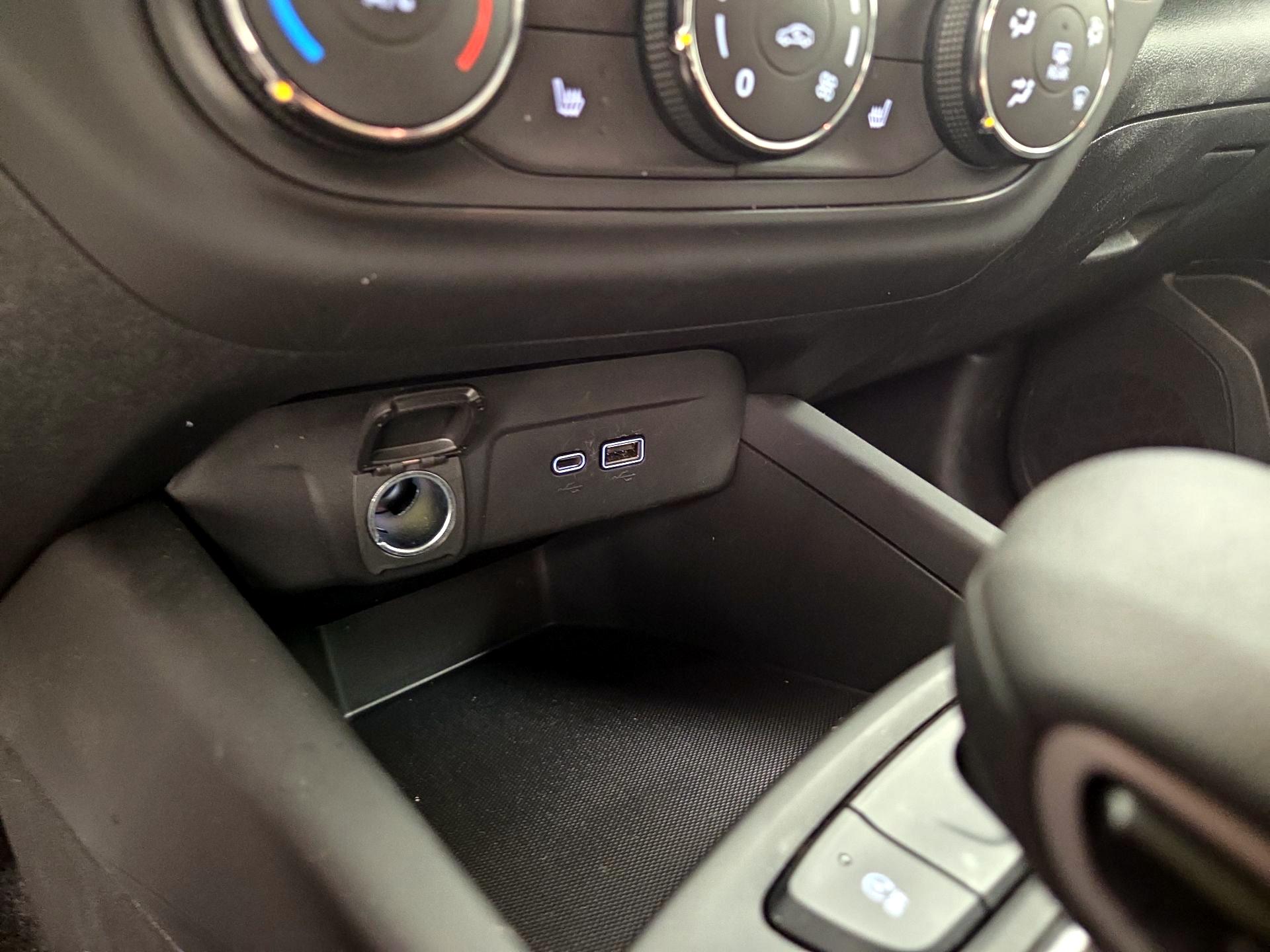 Thumbnail: 2024 Chevrolet Trax - 18