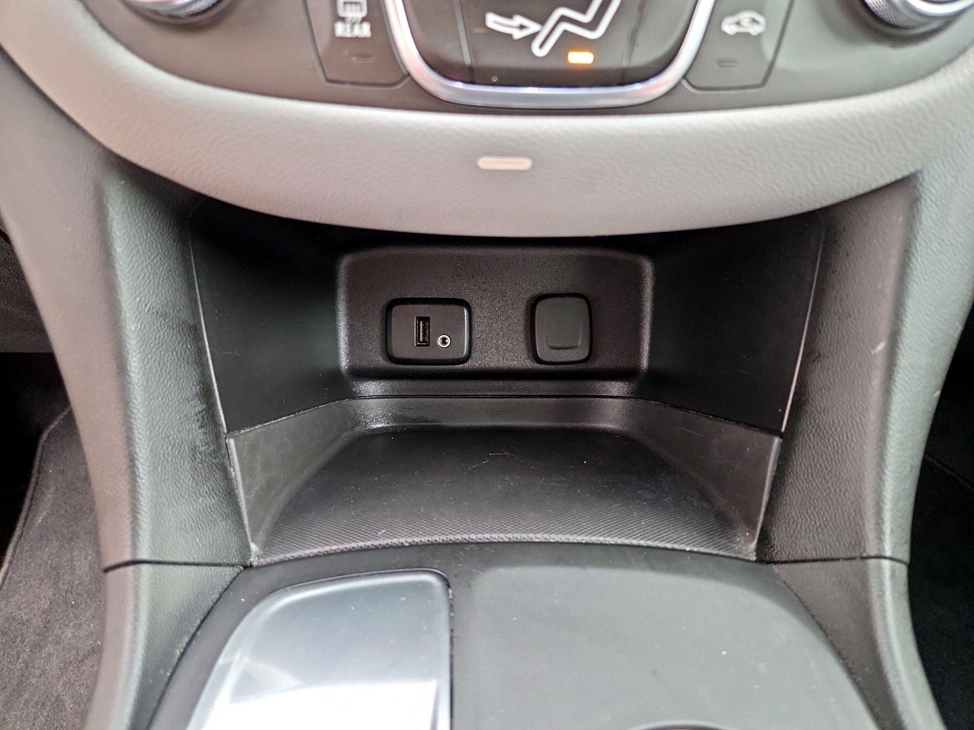 Thumbnail: 2018 Chevrolet Equinox - 18