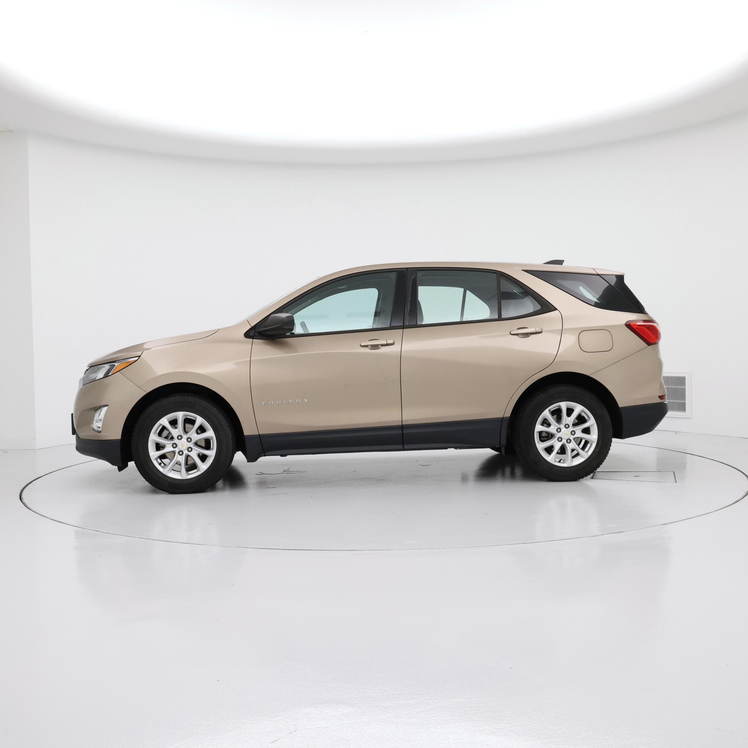 Thumbnail: 2018 Chevrolet Equinox - 3