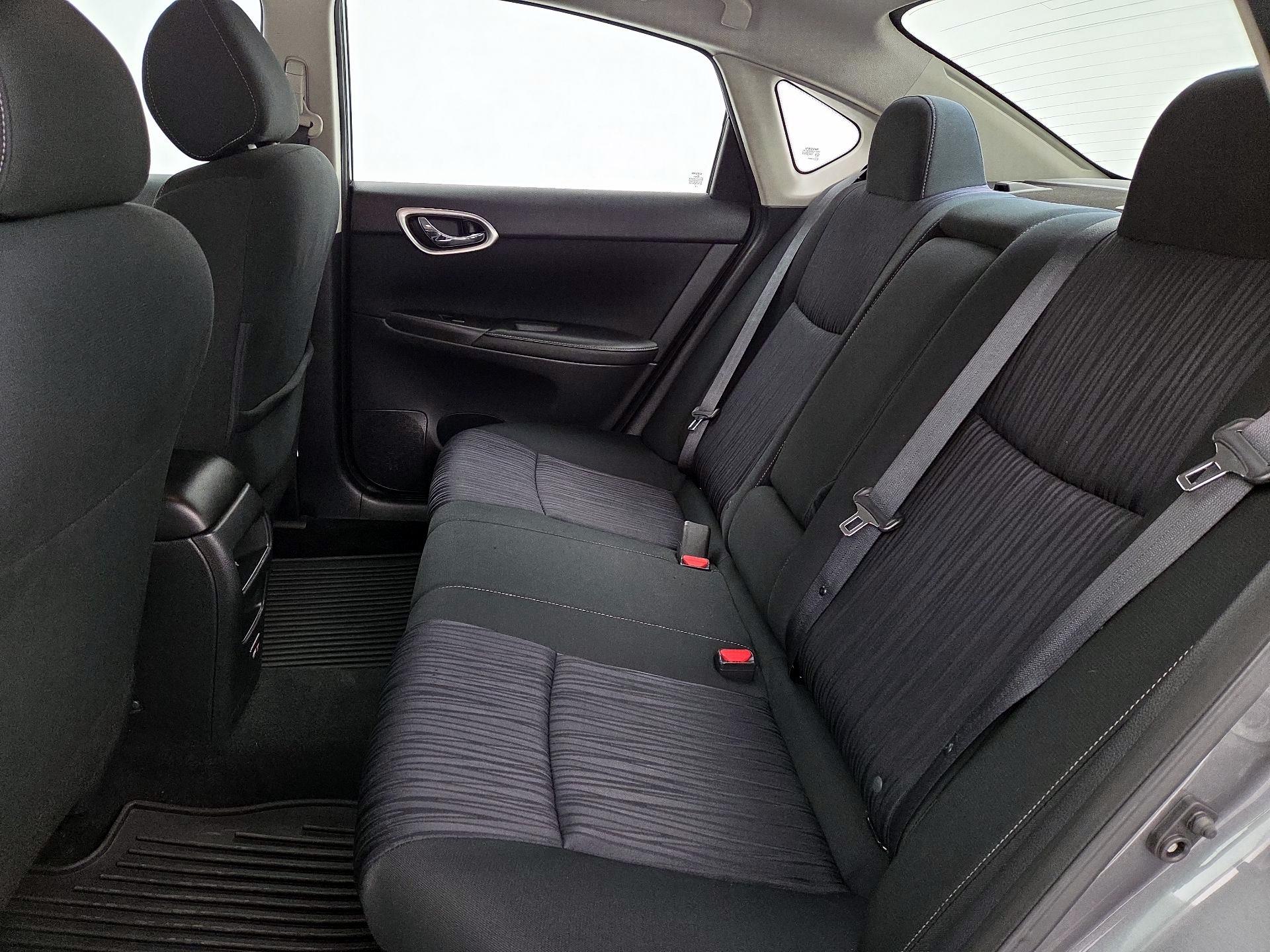 Thumbnail: 2019 Nissan Sentra - 19