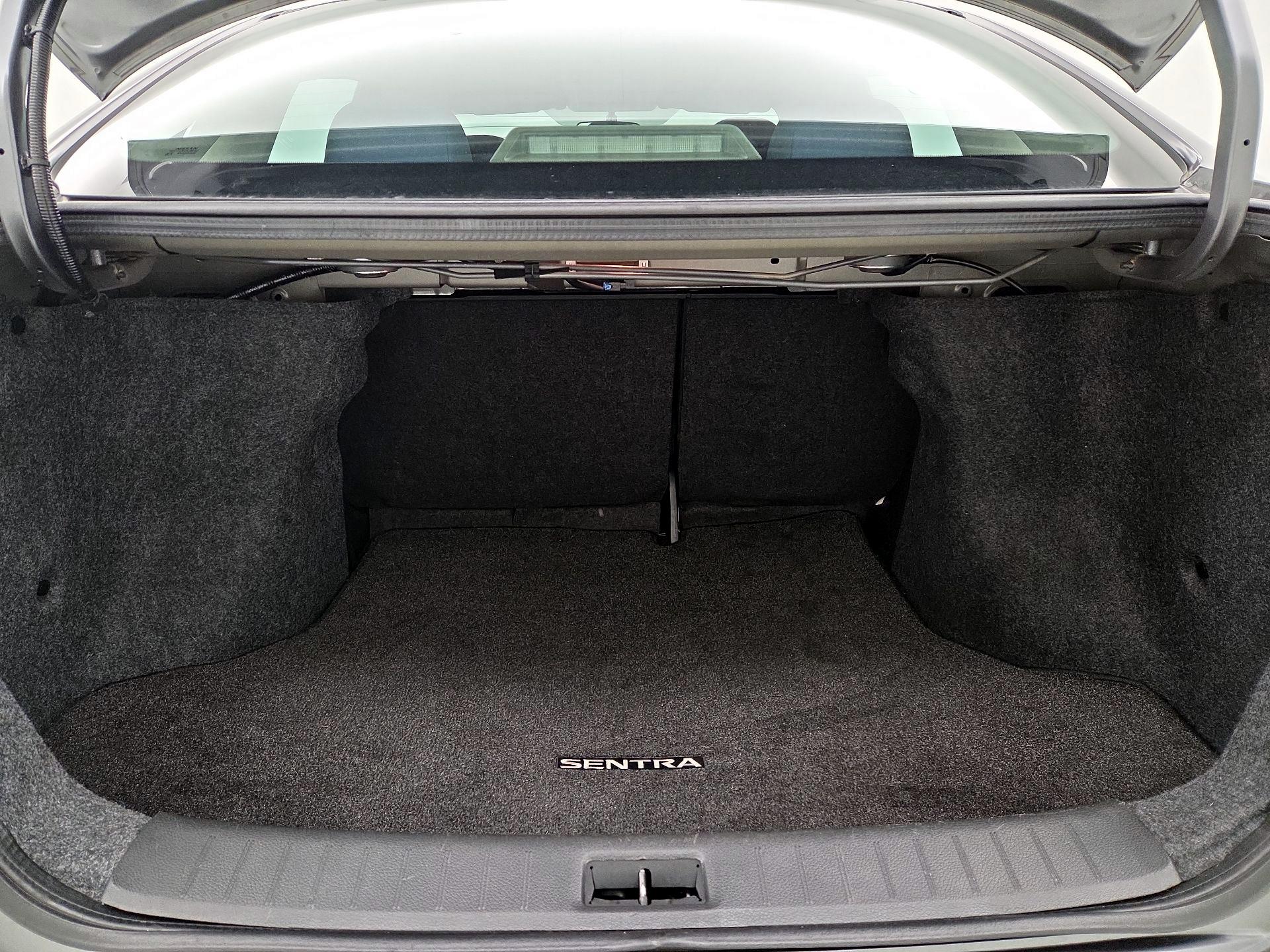 Thumbnail: 2019 Nissan Sentra - 20