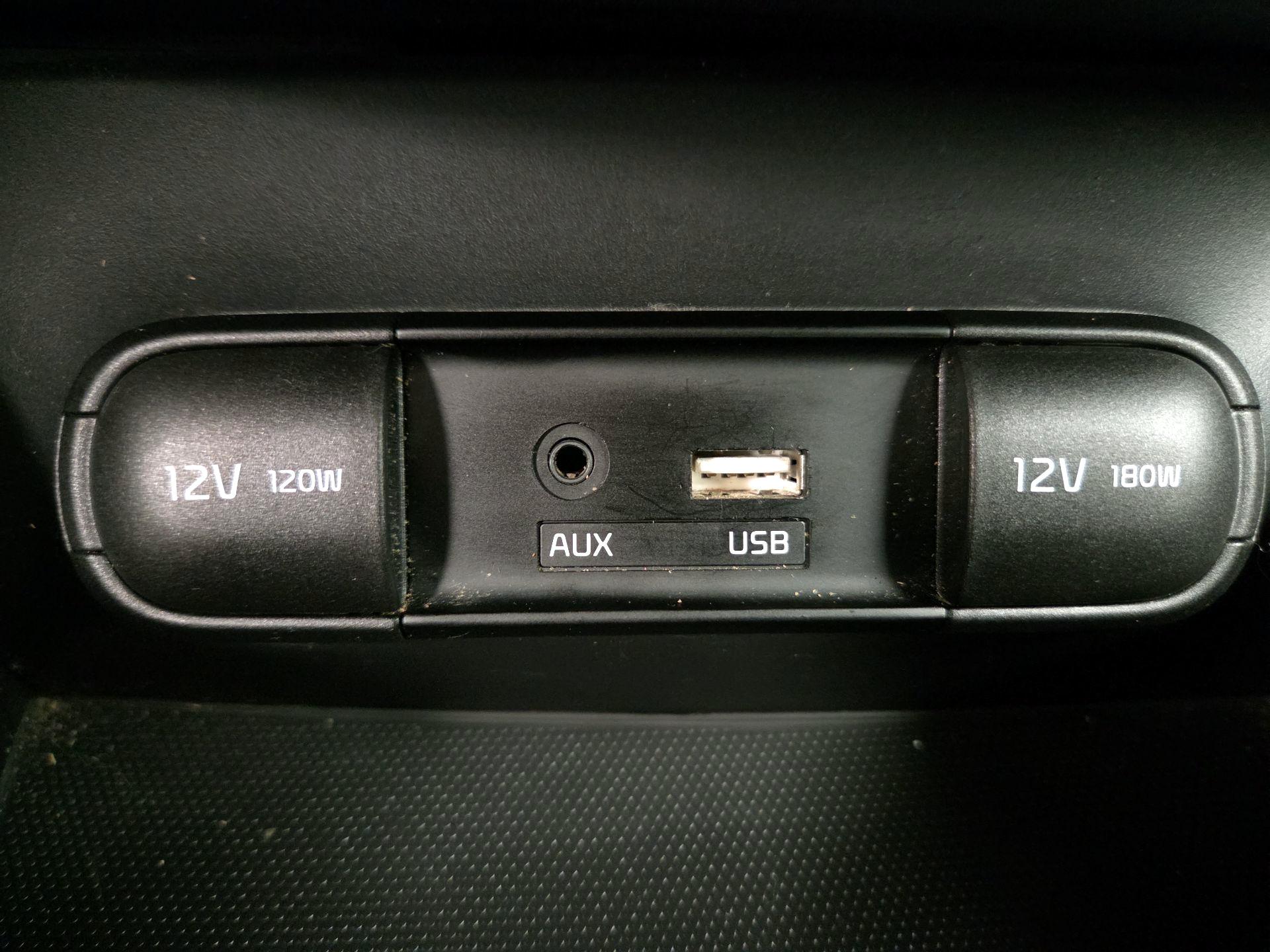 Thumbnail: 2016 Kia Soul - 17