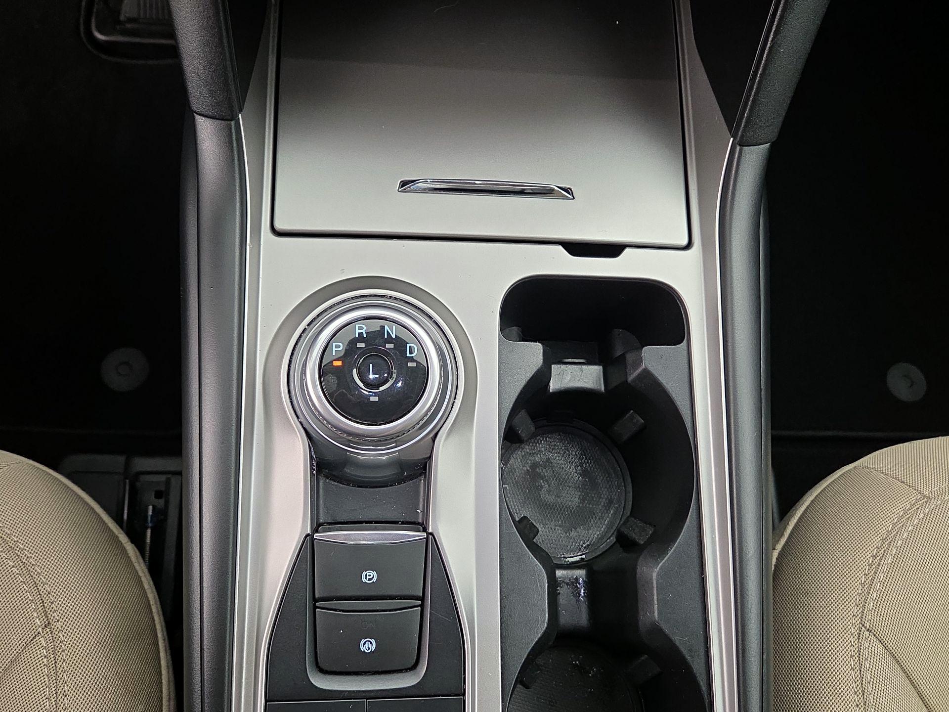 Thumbnail: 2021 Ford Explorer - 17