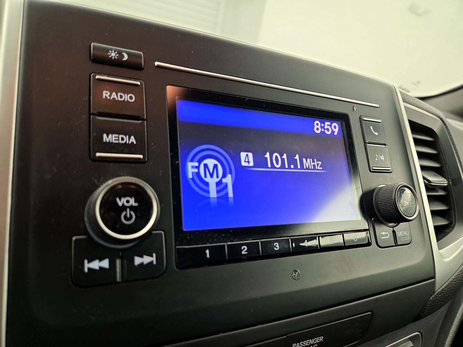 Thumbnail: 2019 Honda Passport - 15