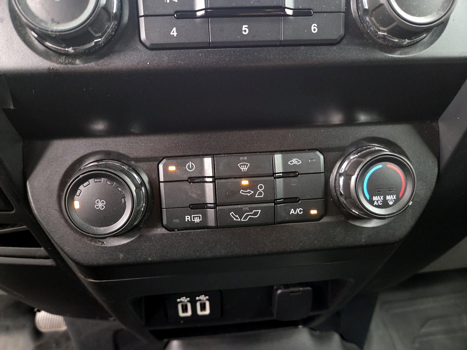 Thumbnail: 2019 Ford F-150 - 16