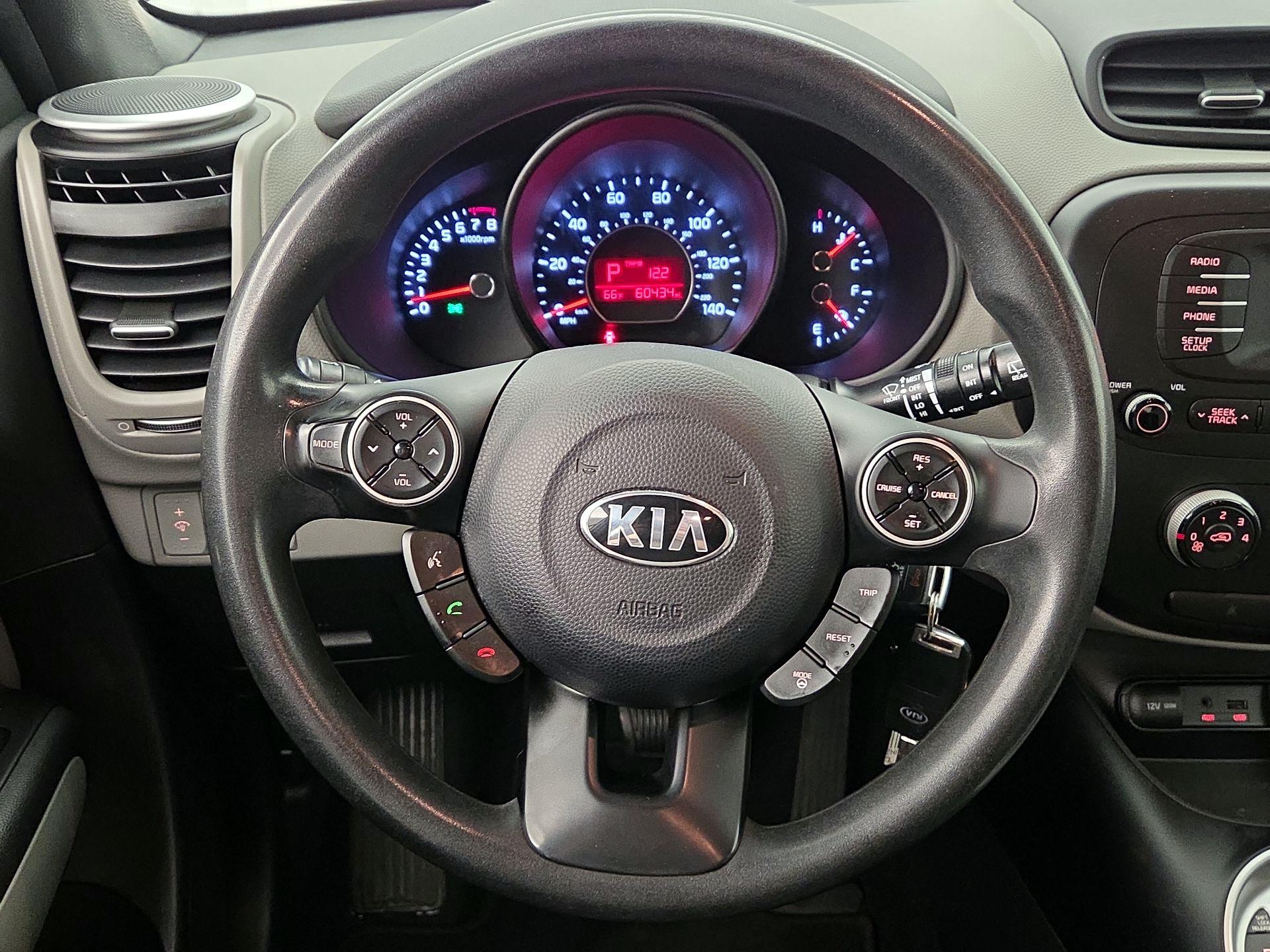 Thumbnail: 2015 Kia Soul - 10