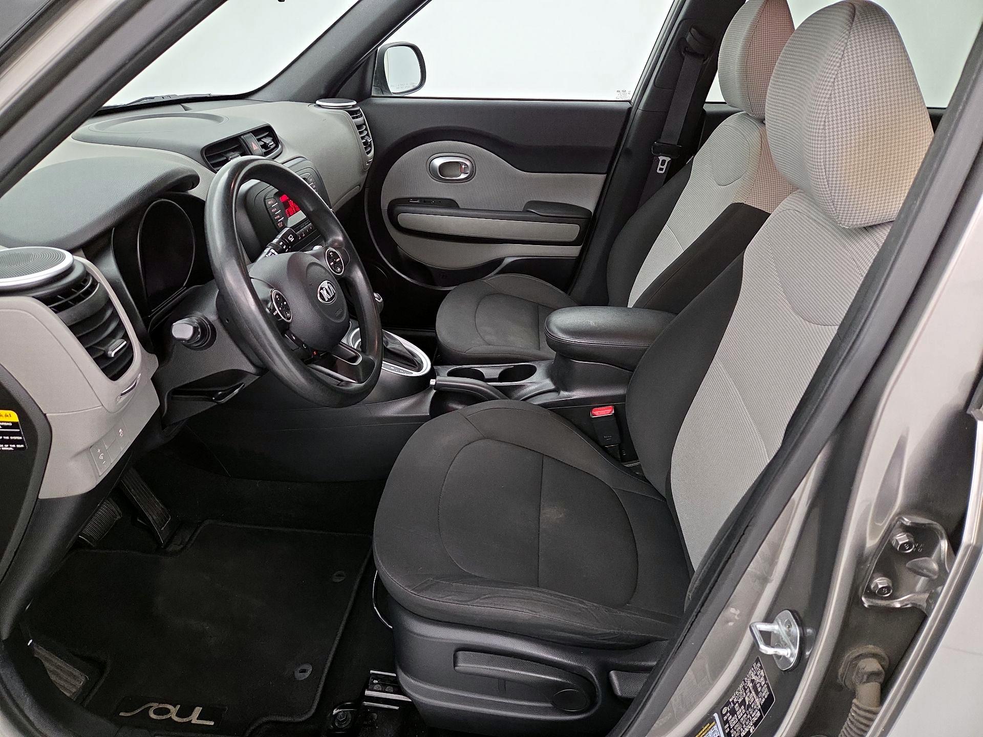 Thumbnail: 2015 Kia Soul - 11