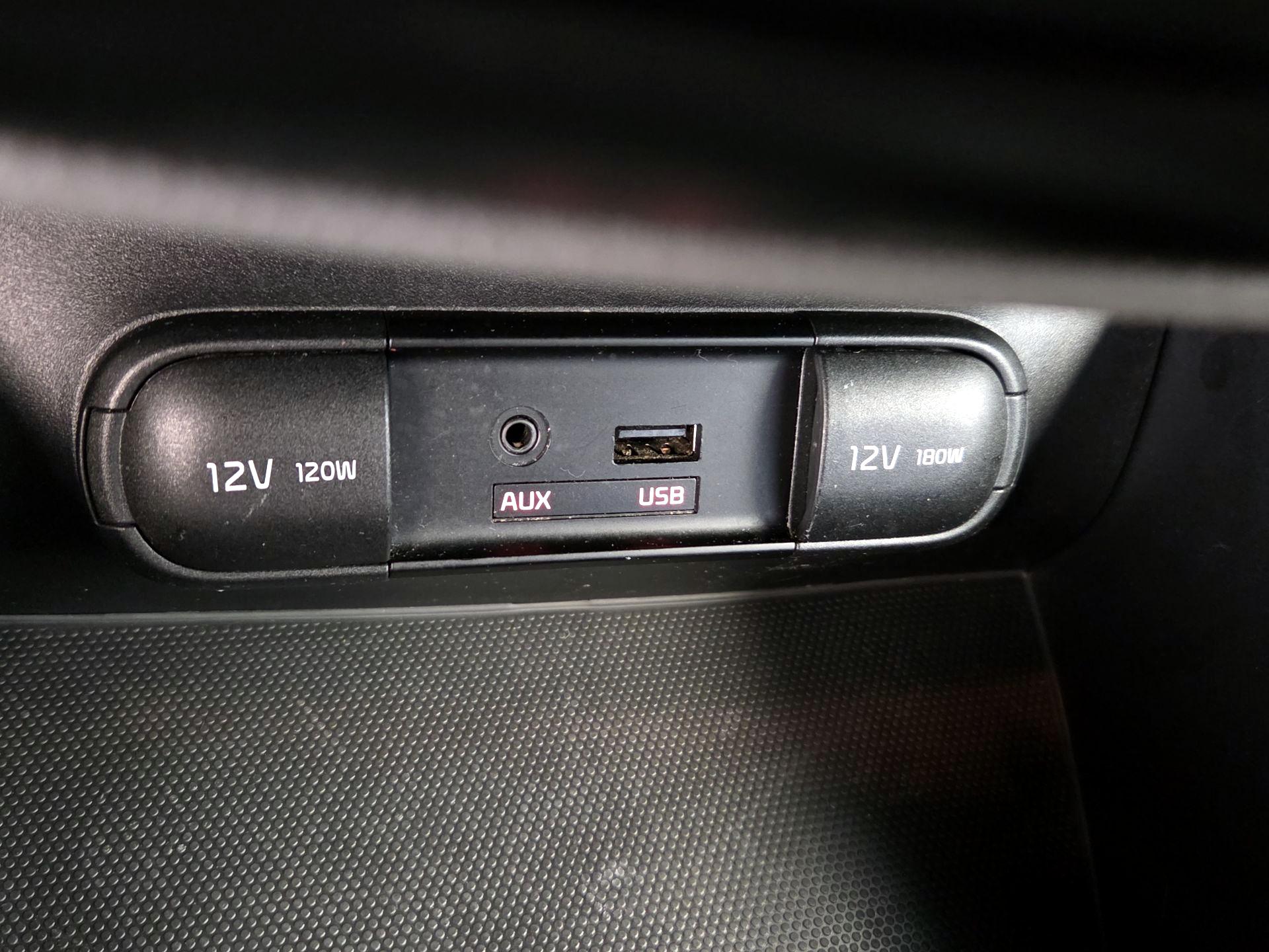 Thumbnail: 2015 Kia Soul - 17