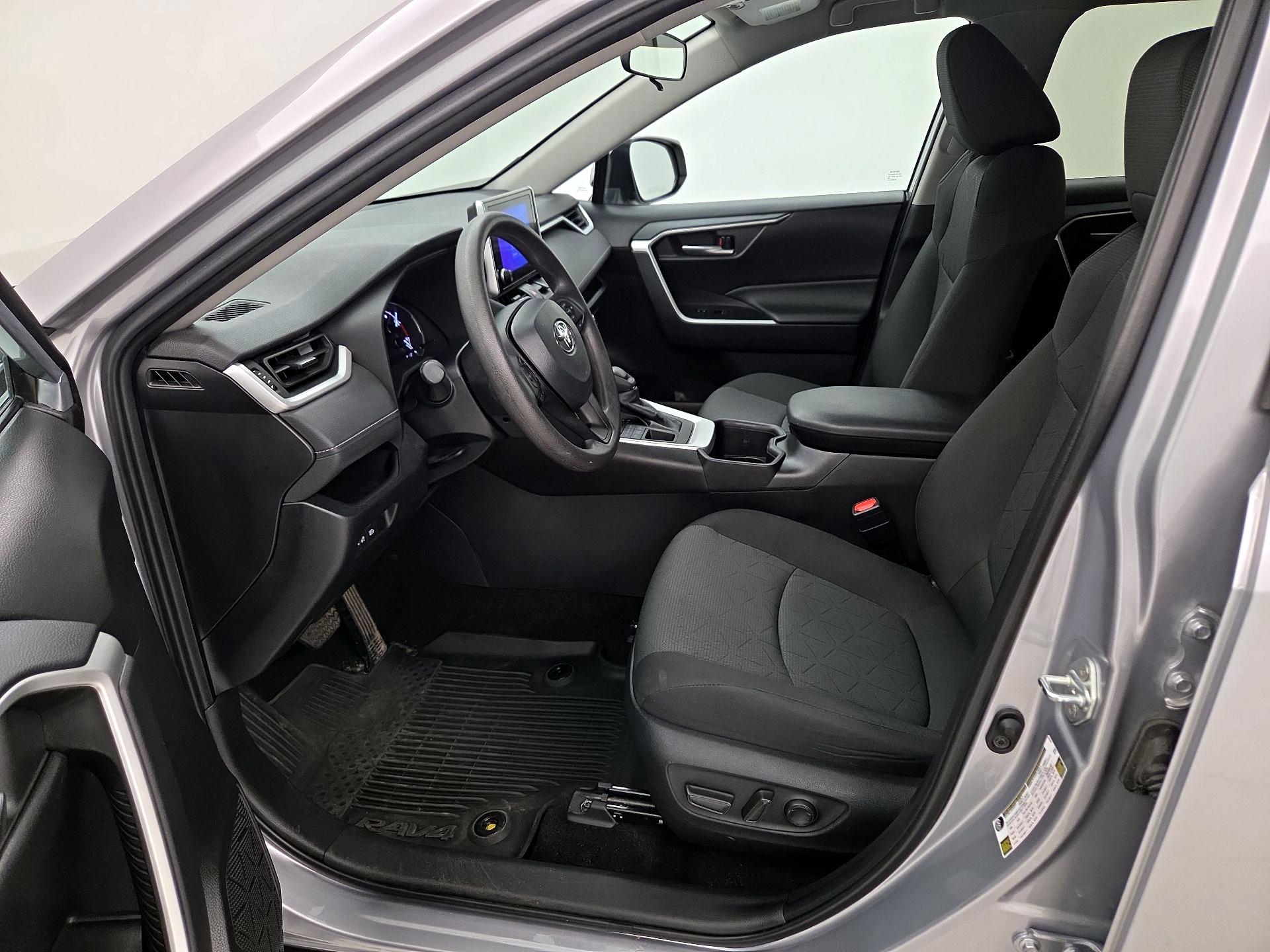 Thumbnail: 2024 Toyota RAV4 - 11