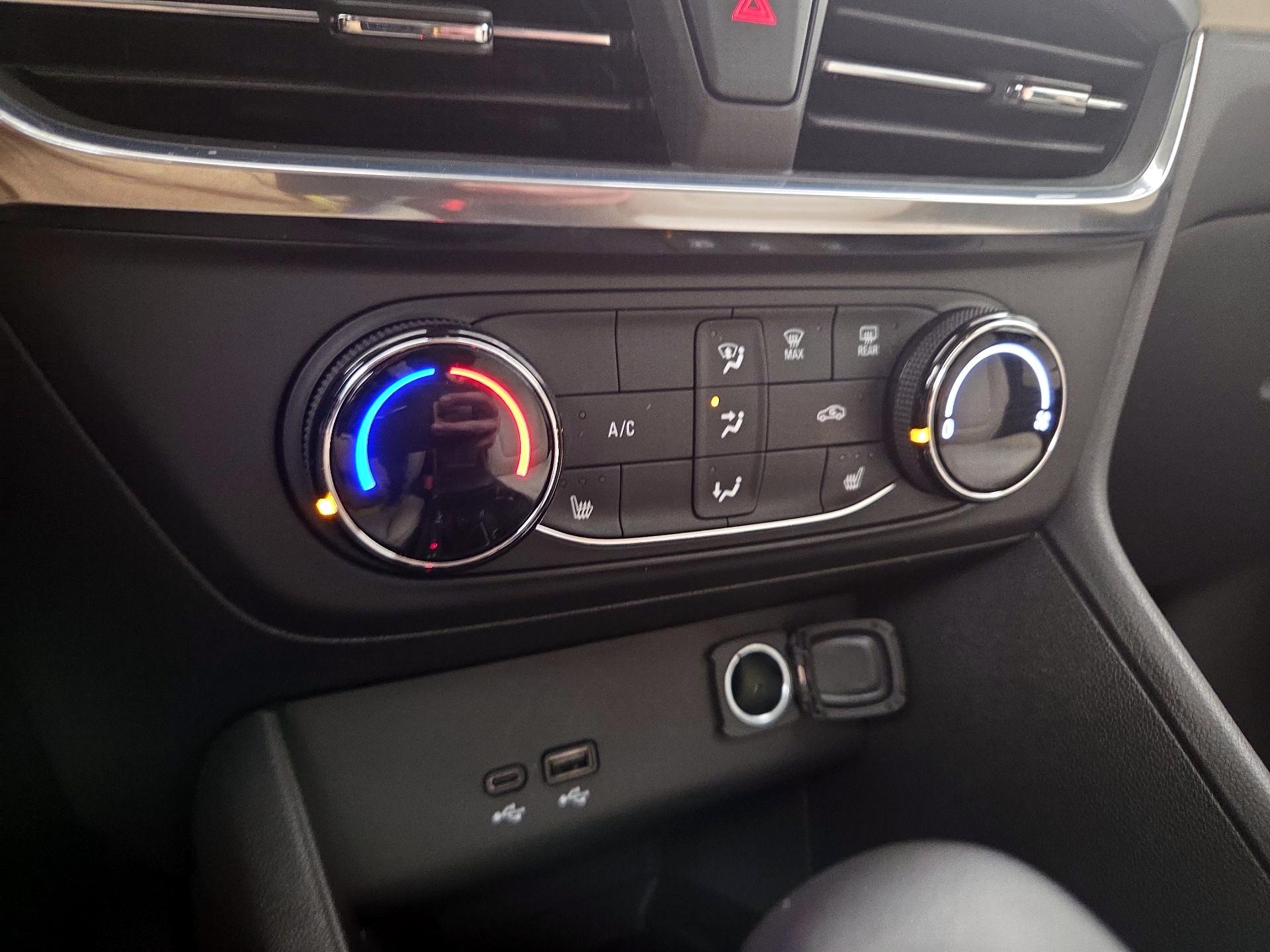 Thumbnail: 2024 Buick Encore GX - 16