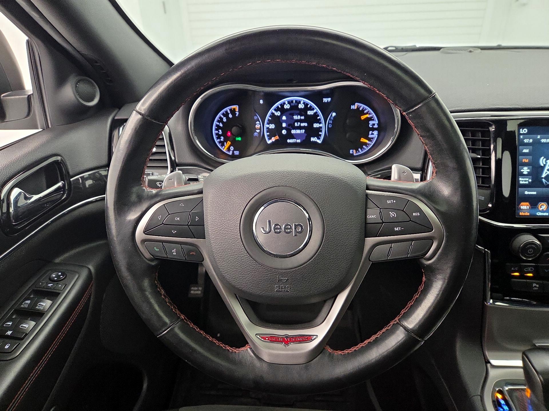 Thumbnail: 2020 Jeep Grand Cherokee - 10