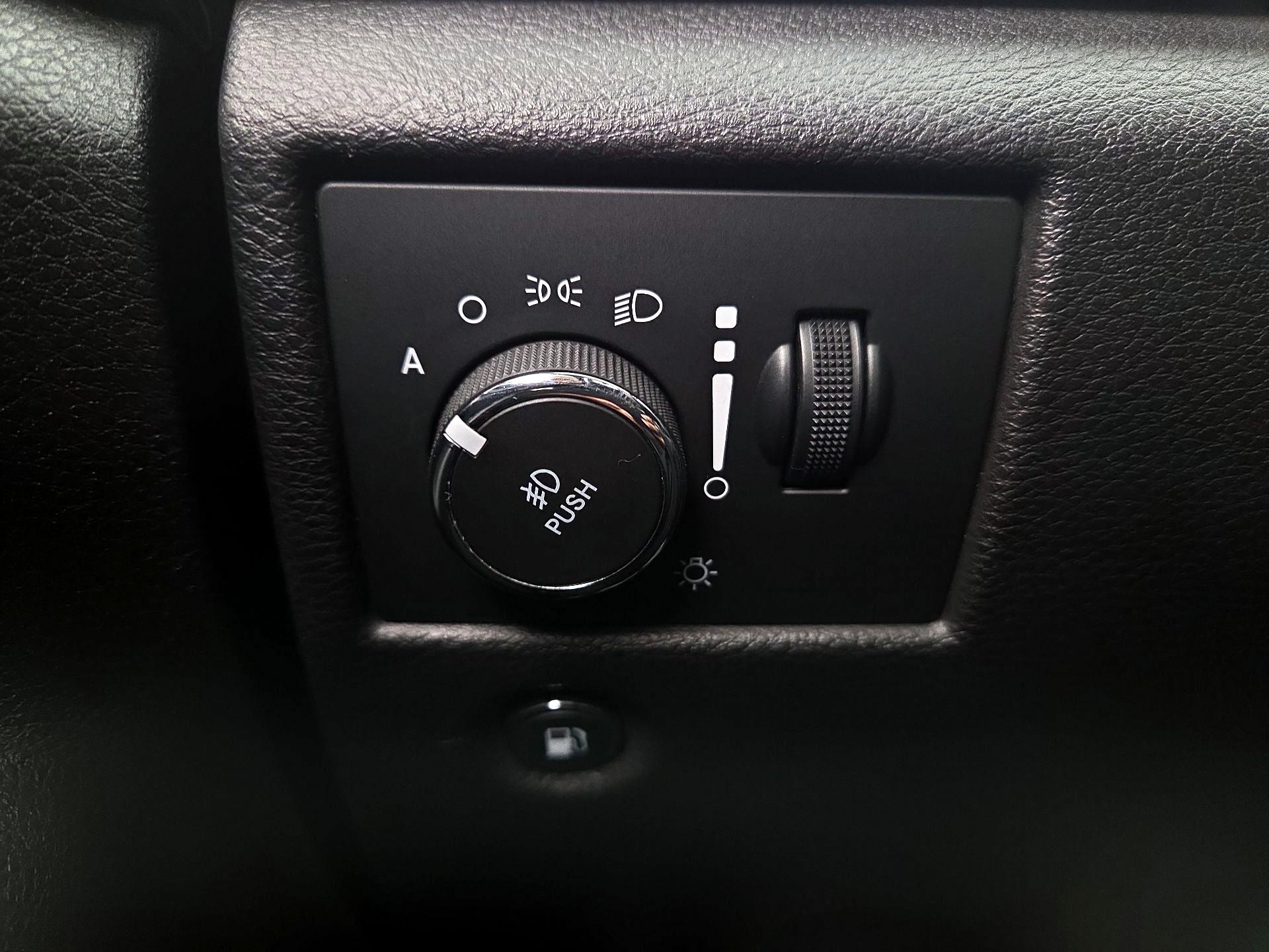 Thumbnail: 2020 Jeep Grand Cherokee - 13