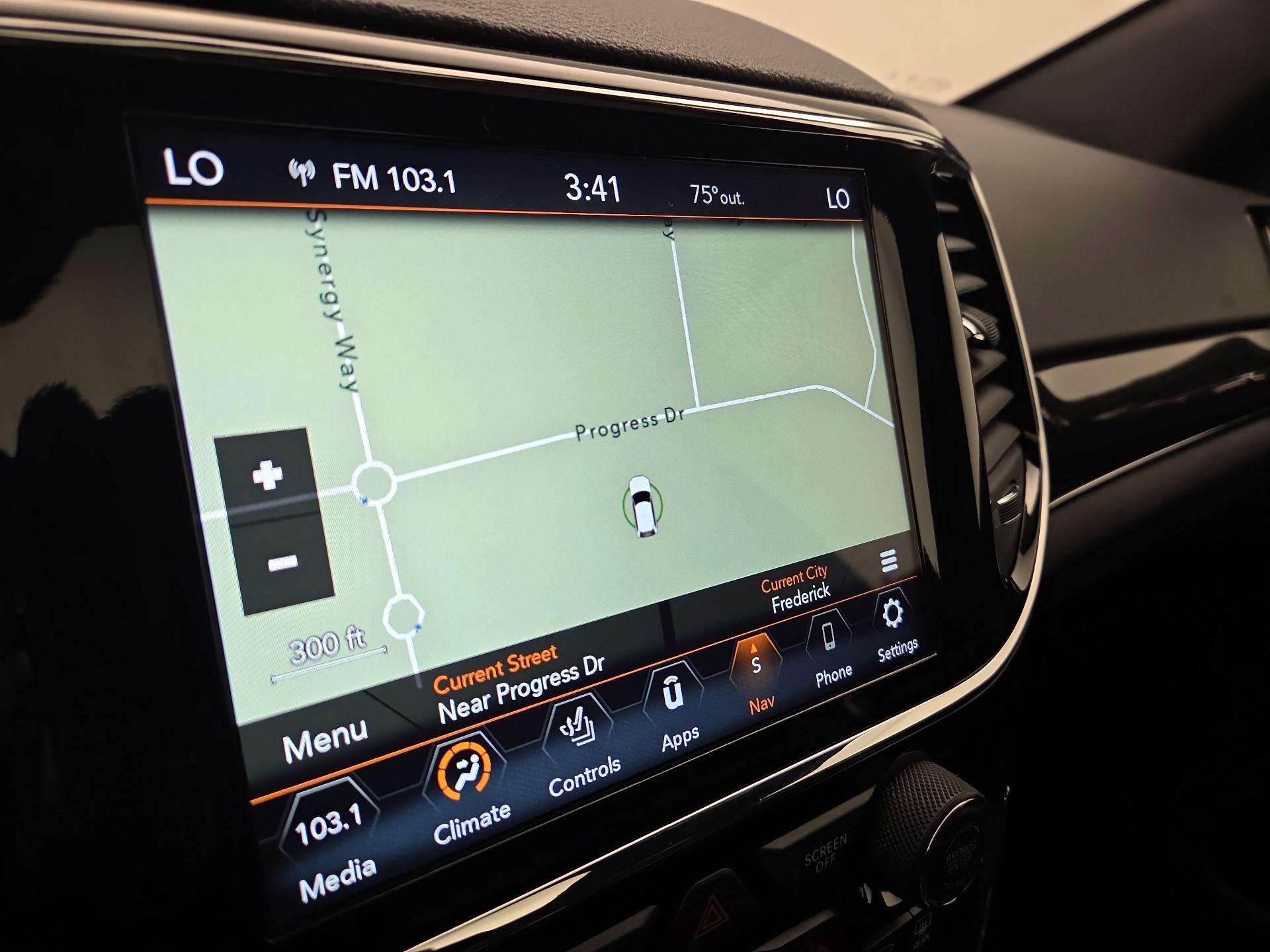 Thumbnail: 2020 Jeep Grand Cherokee - 14