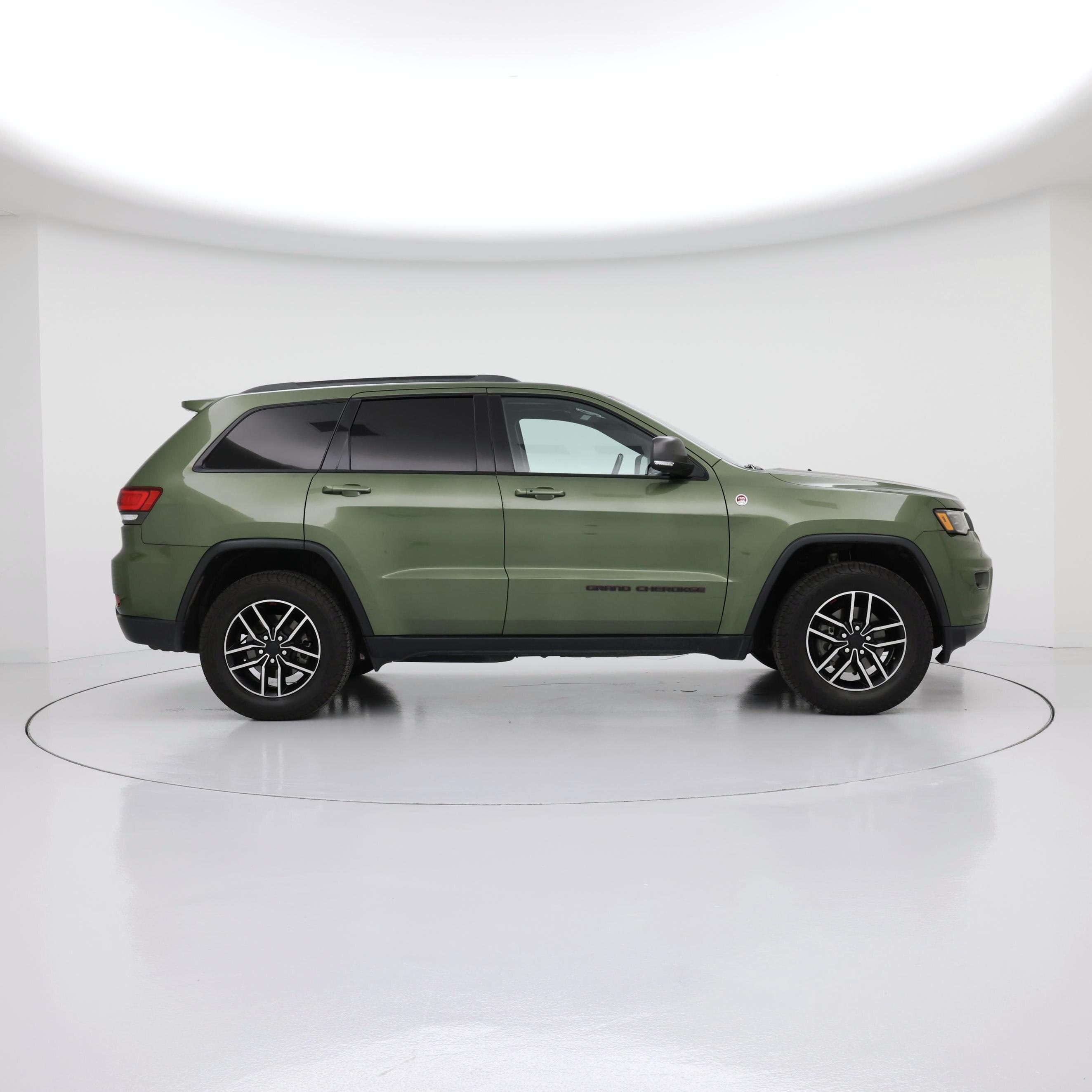 Thumbnail: 2020 Jeep Grand Cherokee - 7
