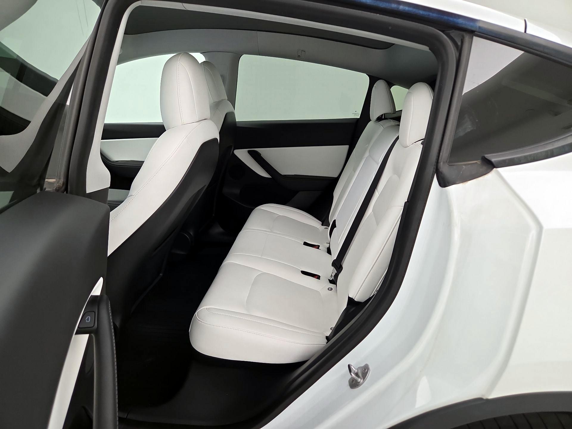 Thumbnail: 2021 Tesla Model Y - 17