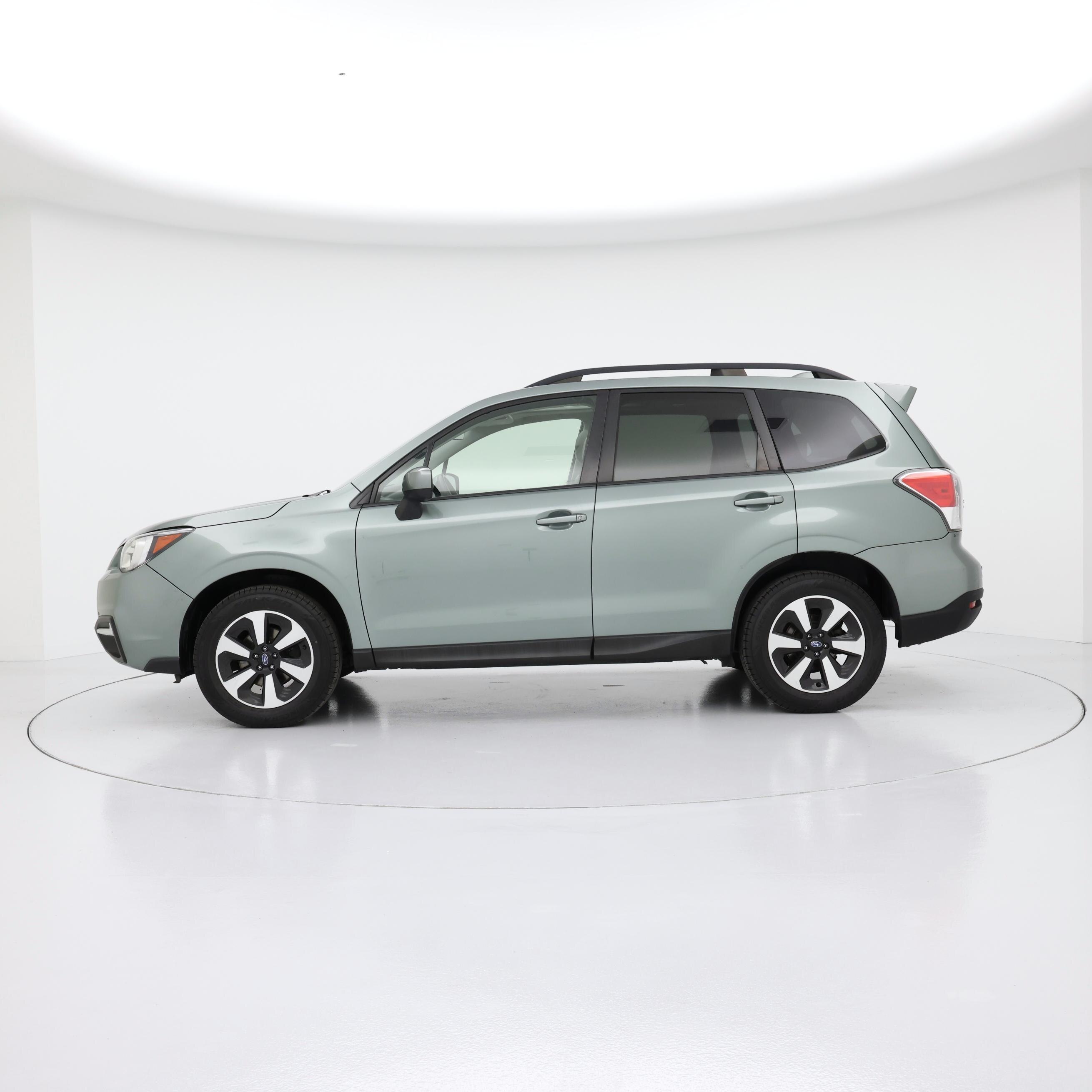 Thumbnail: 2017 Subaru Forester - 3