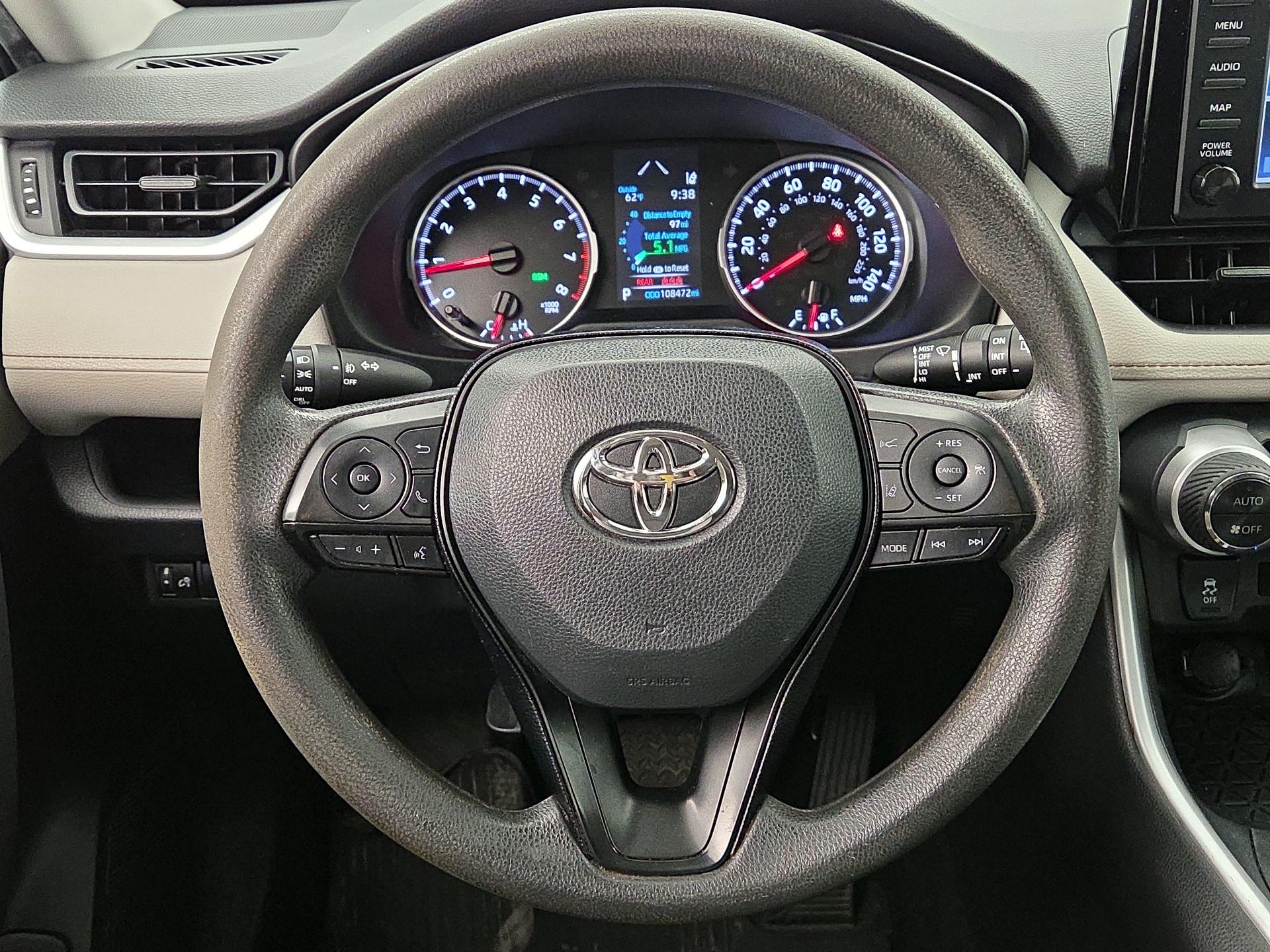 Thumbnail: 2019 Toyota RAV4 - 10