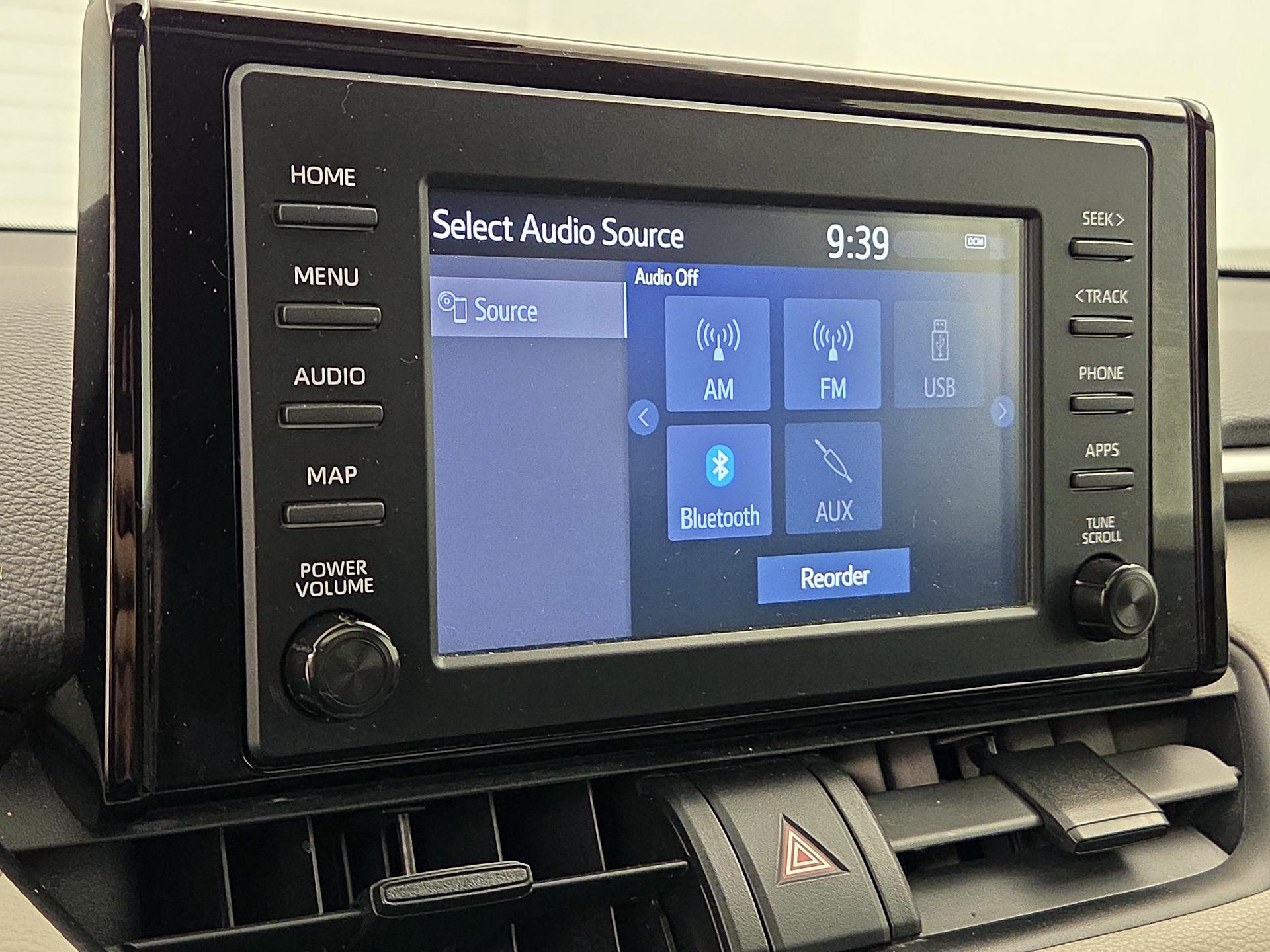 Thumbnail: 2019 Toyota RAV4 - 15