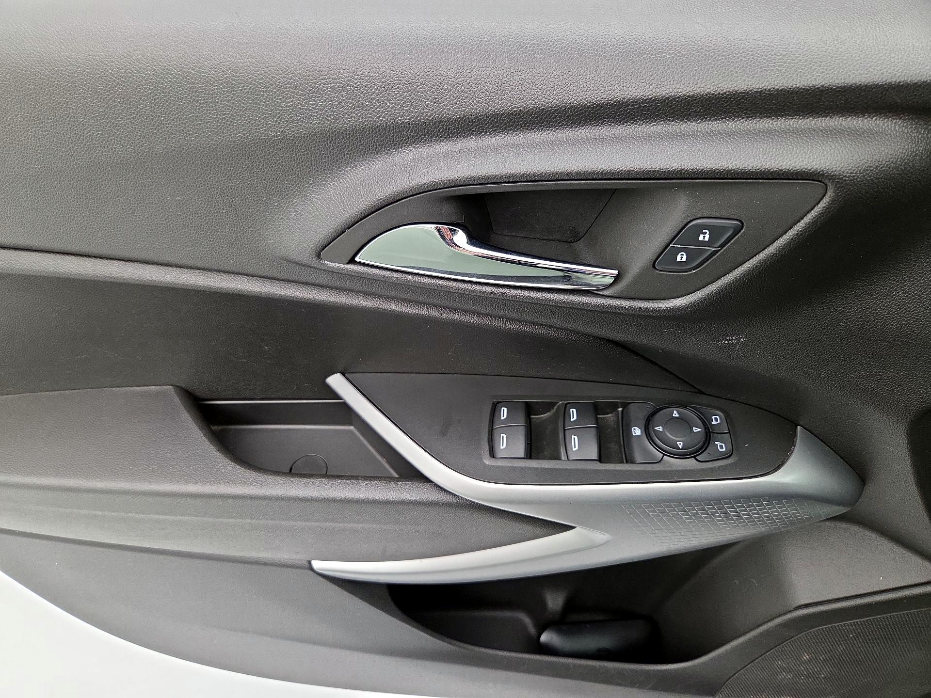 Thumbnail: 2024 Chevrolet Trax - 12