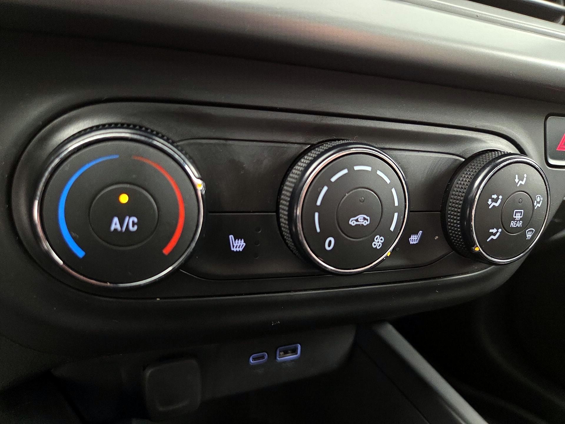 Thumbnail: 2024 Chevrolet Trax - 16