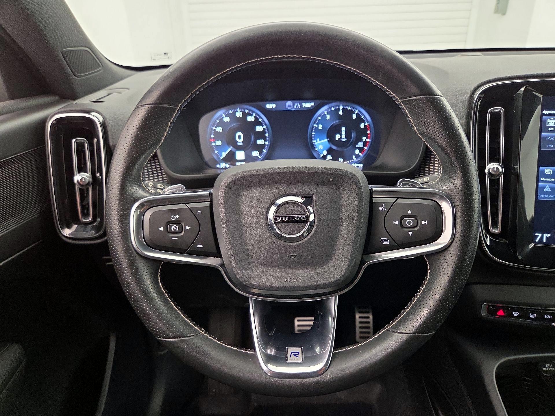 Thumbnail: 2019 Volvo XC40 - 10