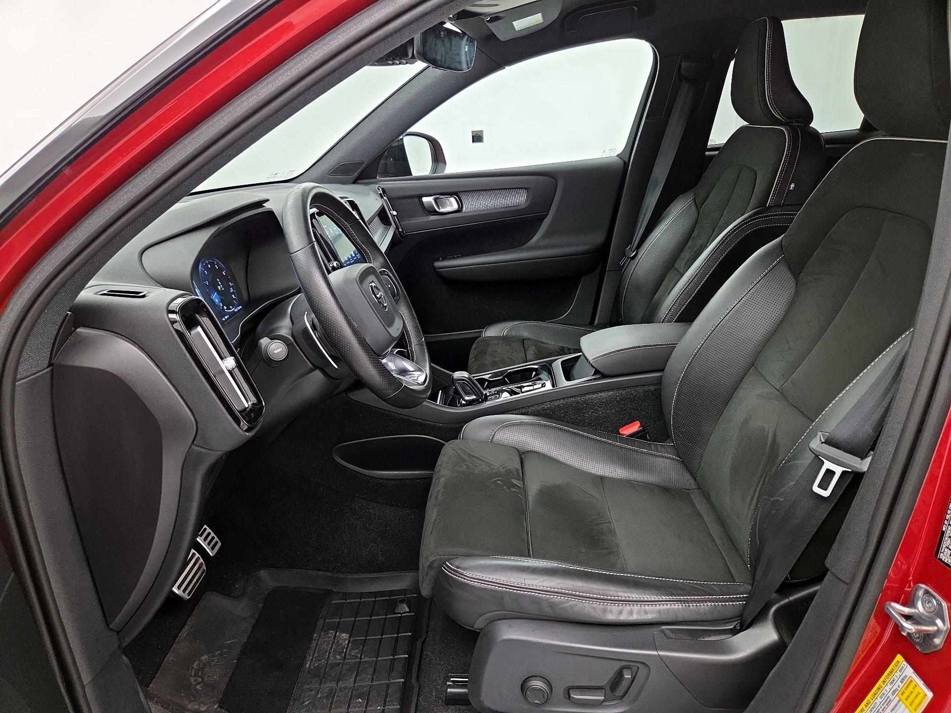 Thumbnail: 2019 Volvo XC40 - 11