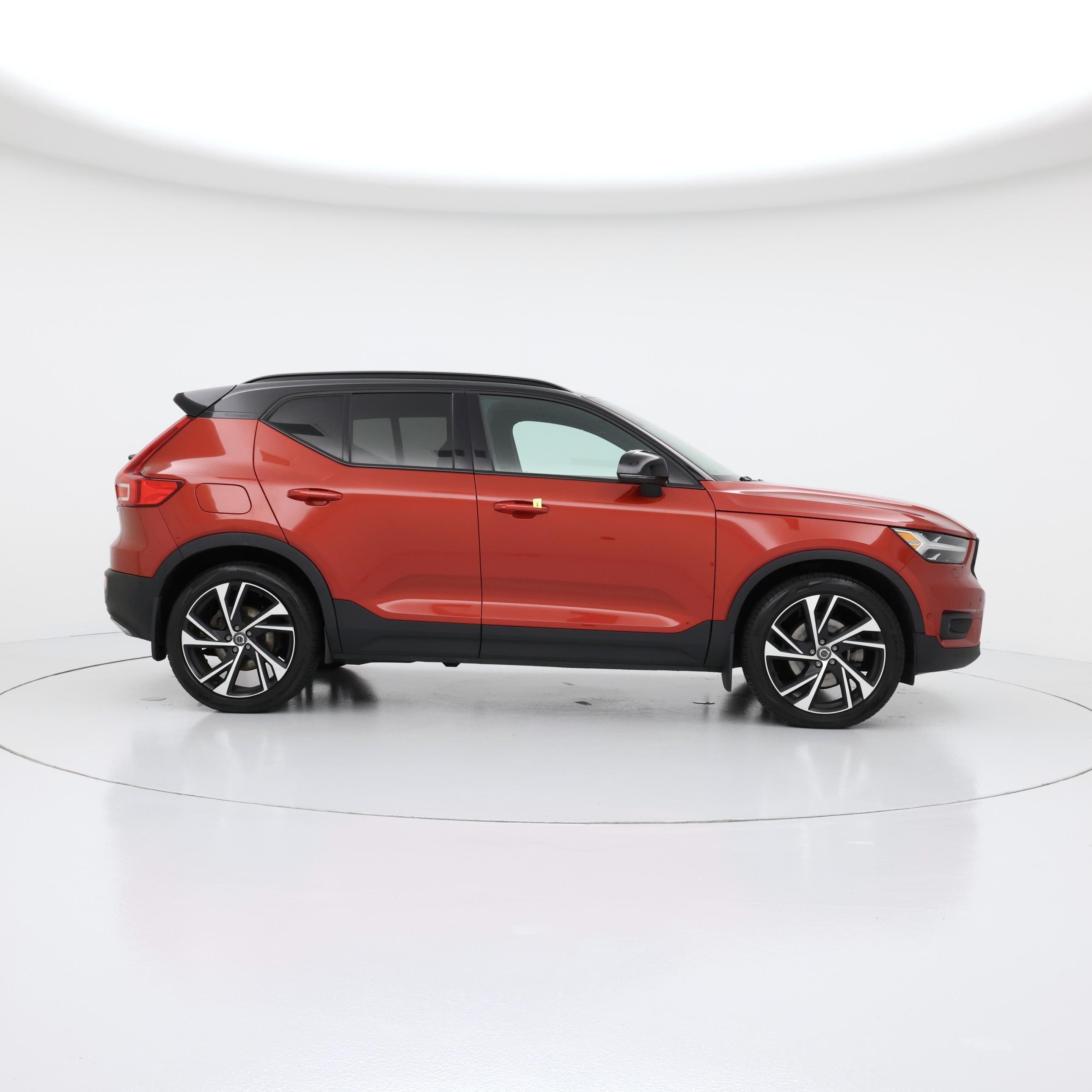 Thumbnail: 2019 Volvo XC40 - 7