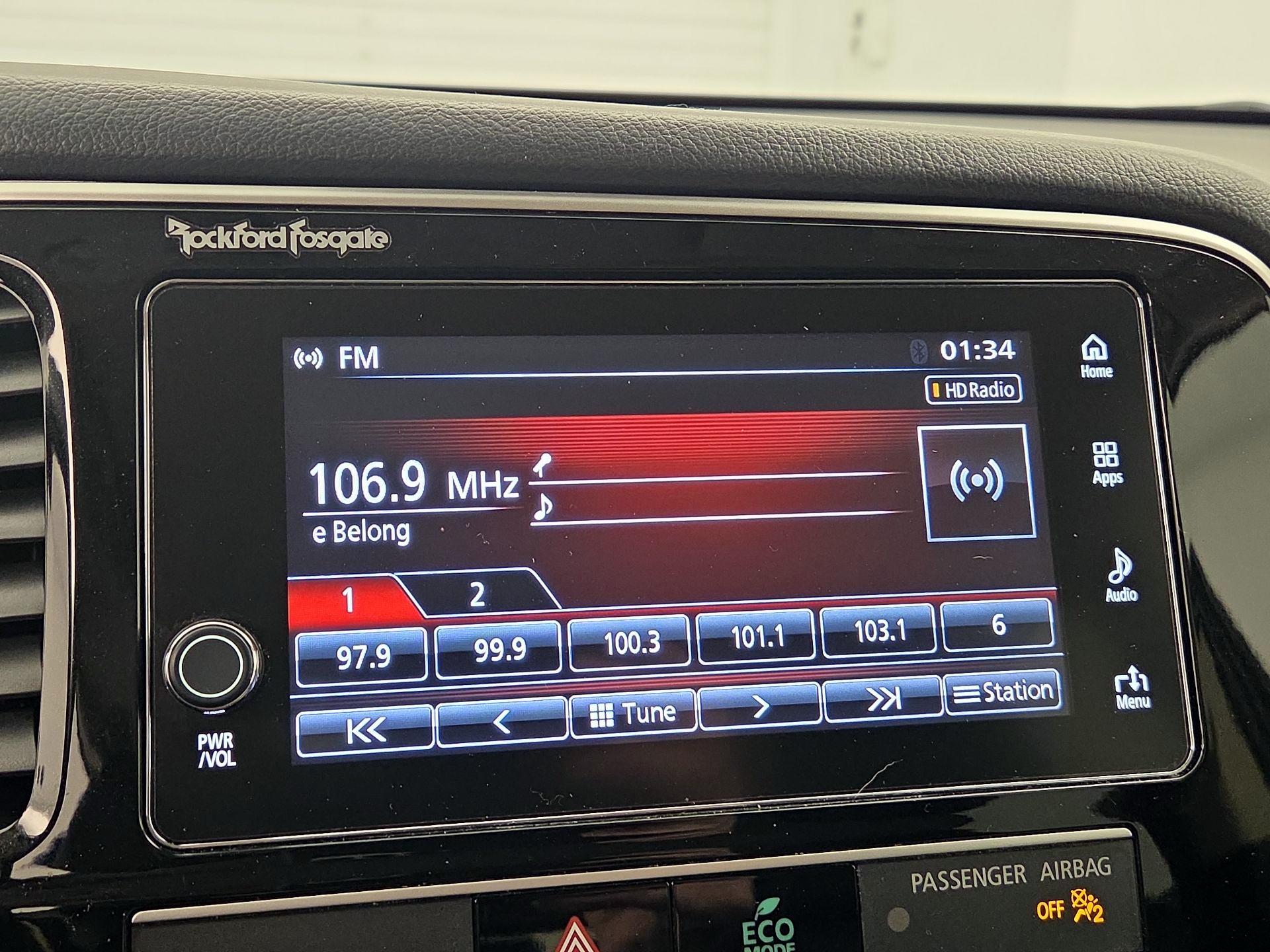 Thumbnail: 2019 Mitsubishi Outlander - 15