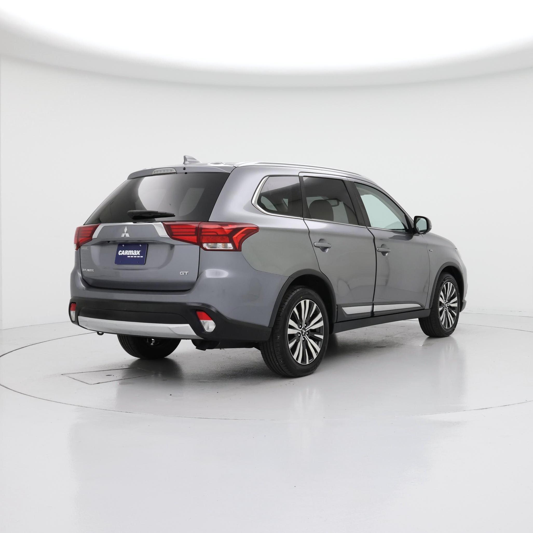 Thumbnail: 2019 Mitsubishi Outlander - 8