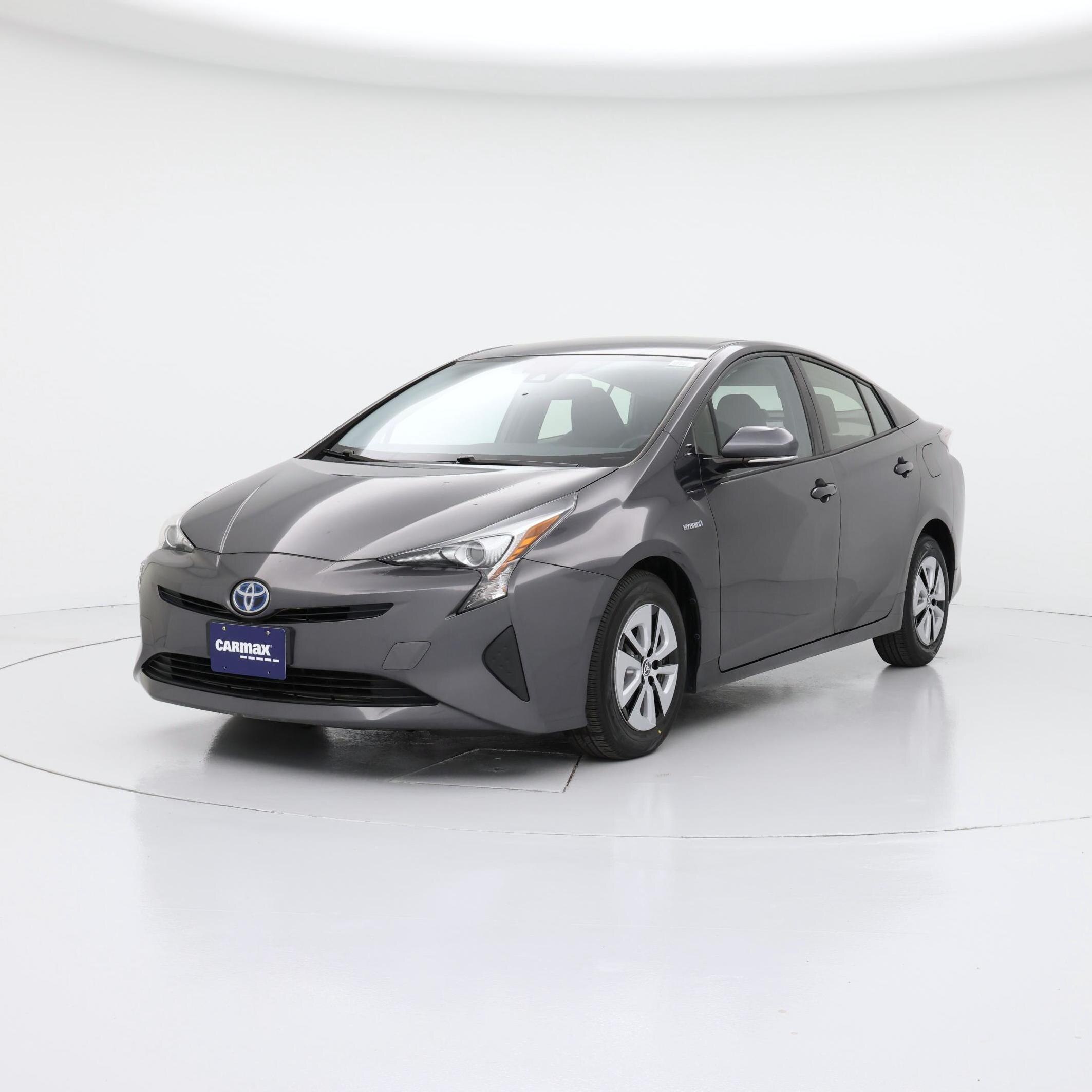 Thumbnail: 2017 Toyota Prius - 4
