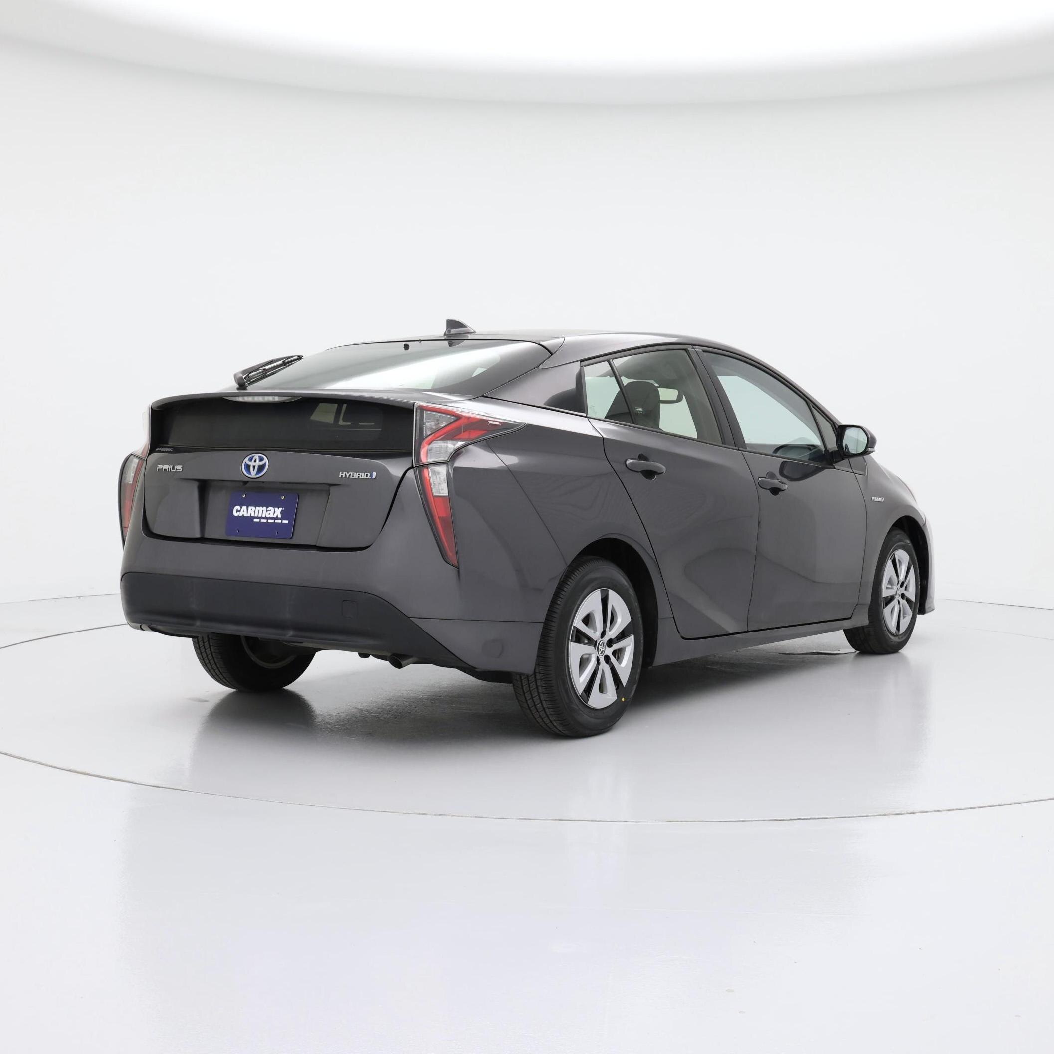 Thumbnail: 2017 Toyota Prius - 8