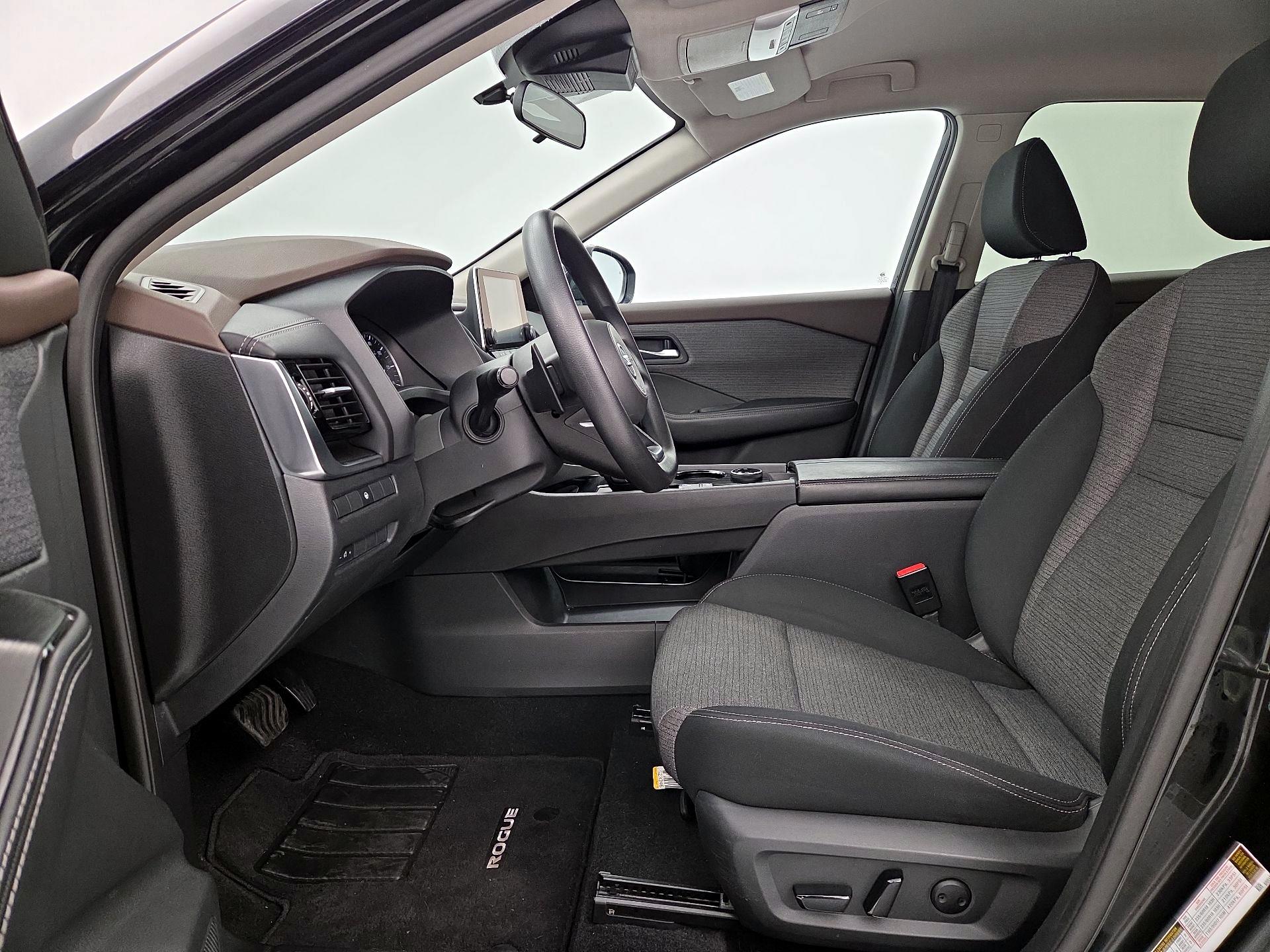 Thumbnail: 2021 Nissan Rogue - 11