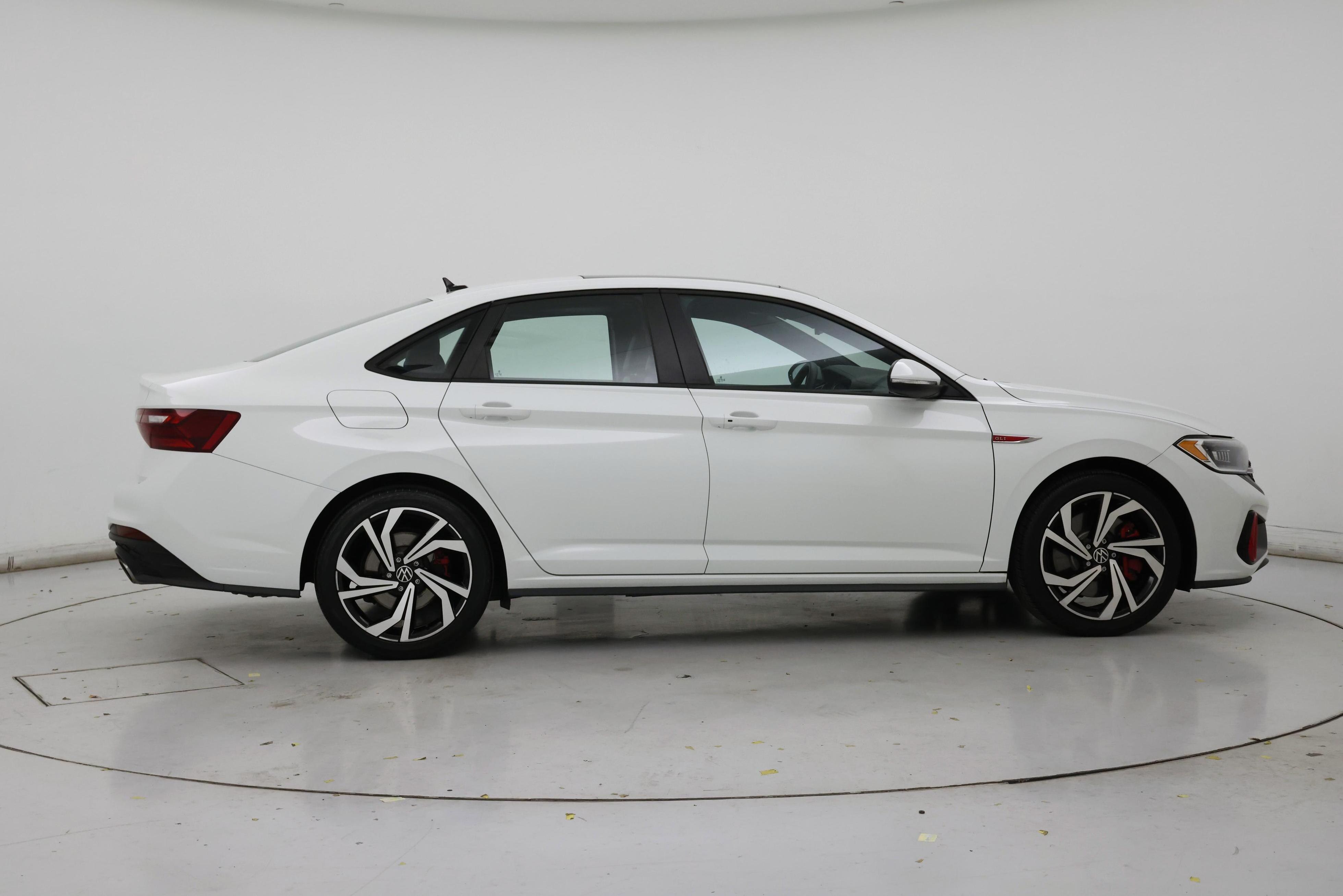 Thumbnail: 2023 Volkswagen Jetta - 7