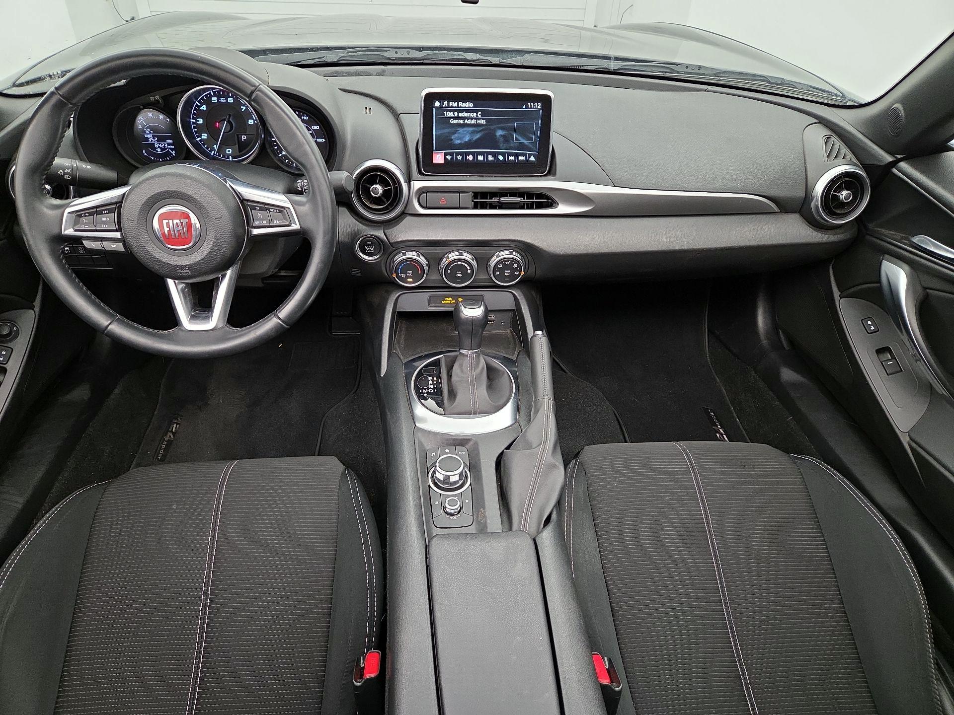 Thumbnail: 2017 Fiat 124 Spider - 9
