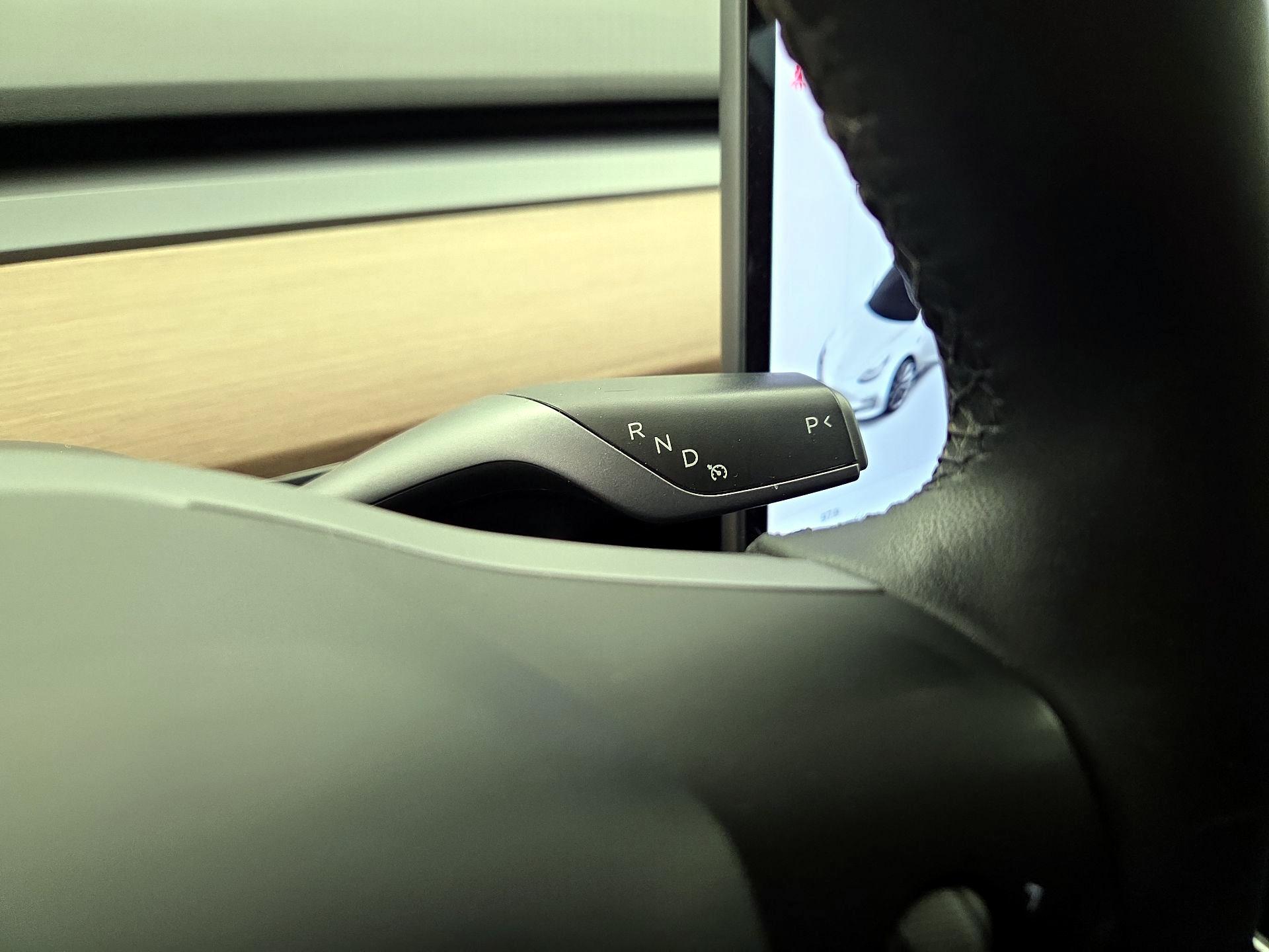 Thumbnail: 2020 Tesla Model 3 - 17