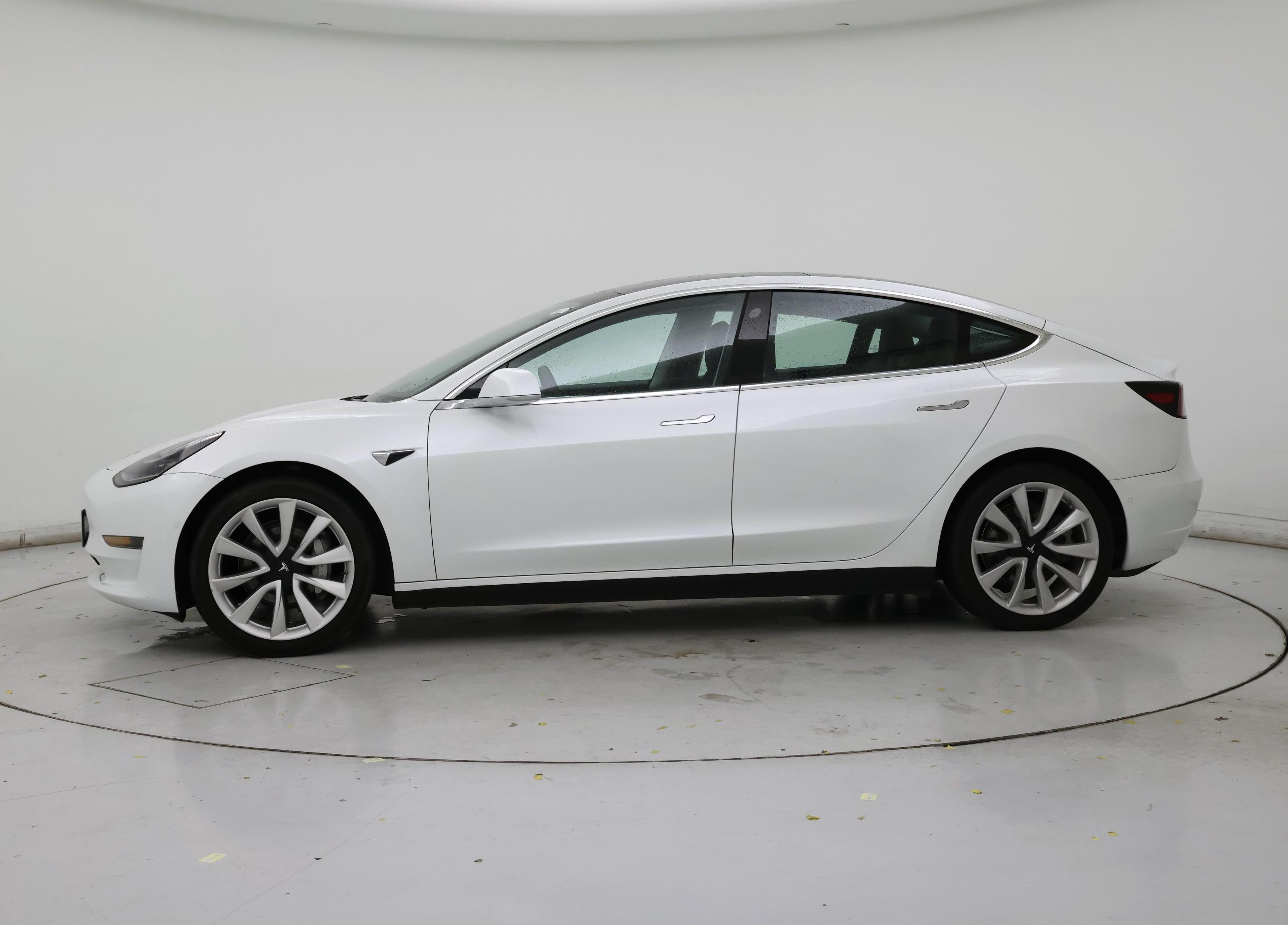 Thumbnail: 2020 Tesla Model 3 - 3