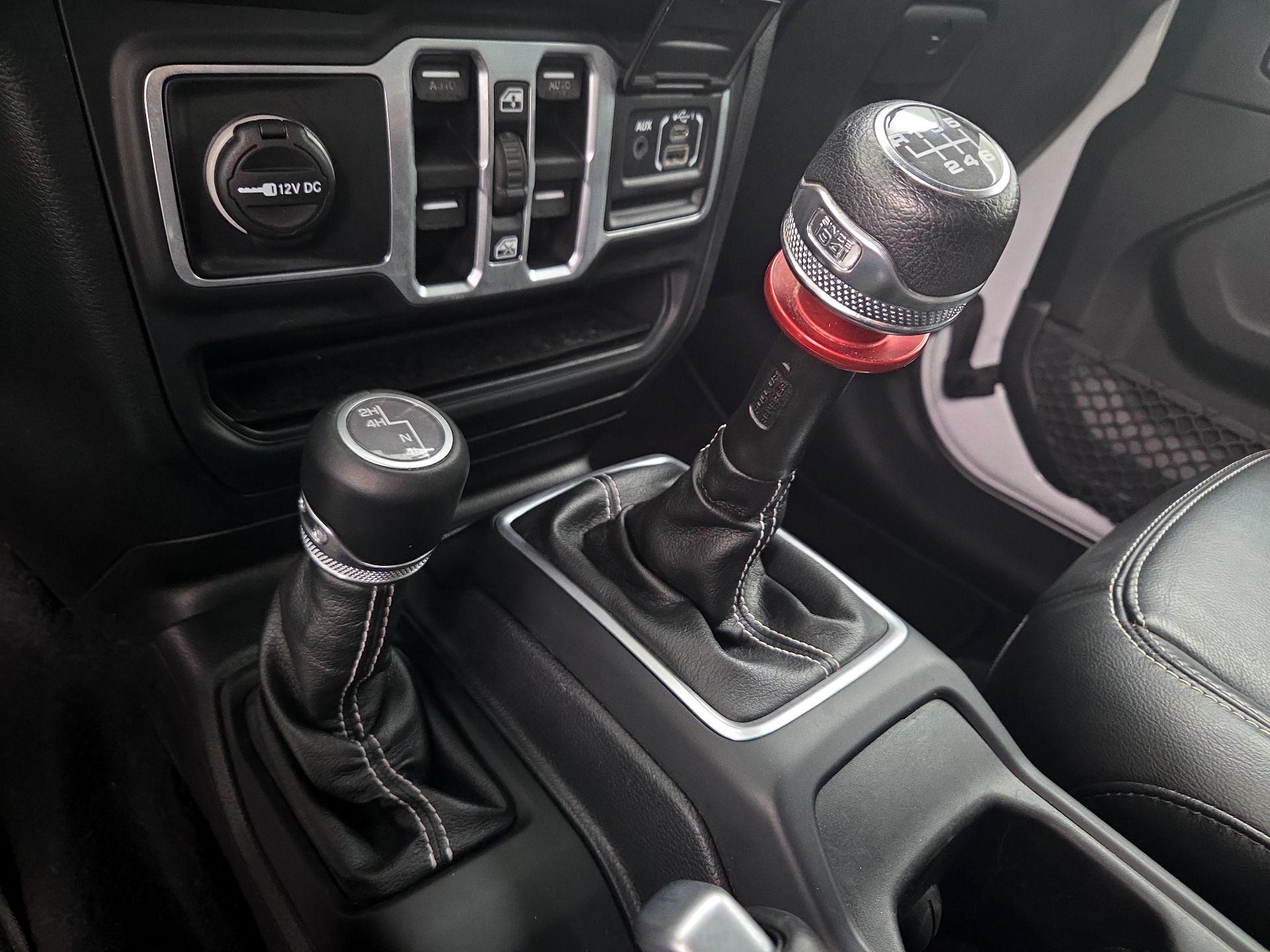 Thumbnail: 2018 Jeep Wrangler - 18