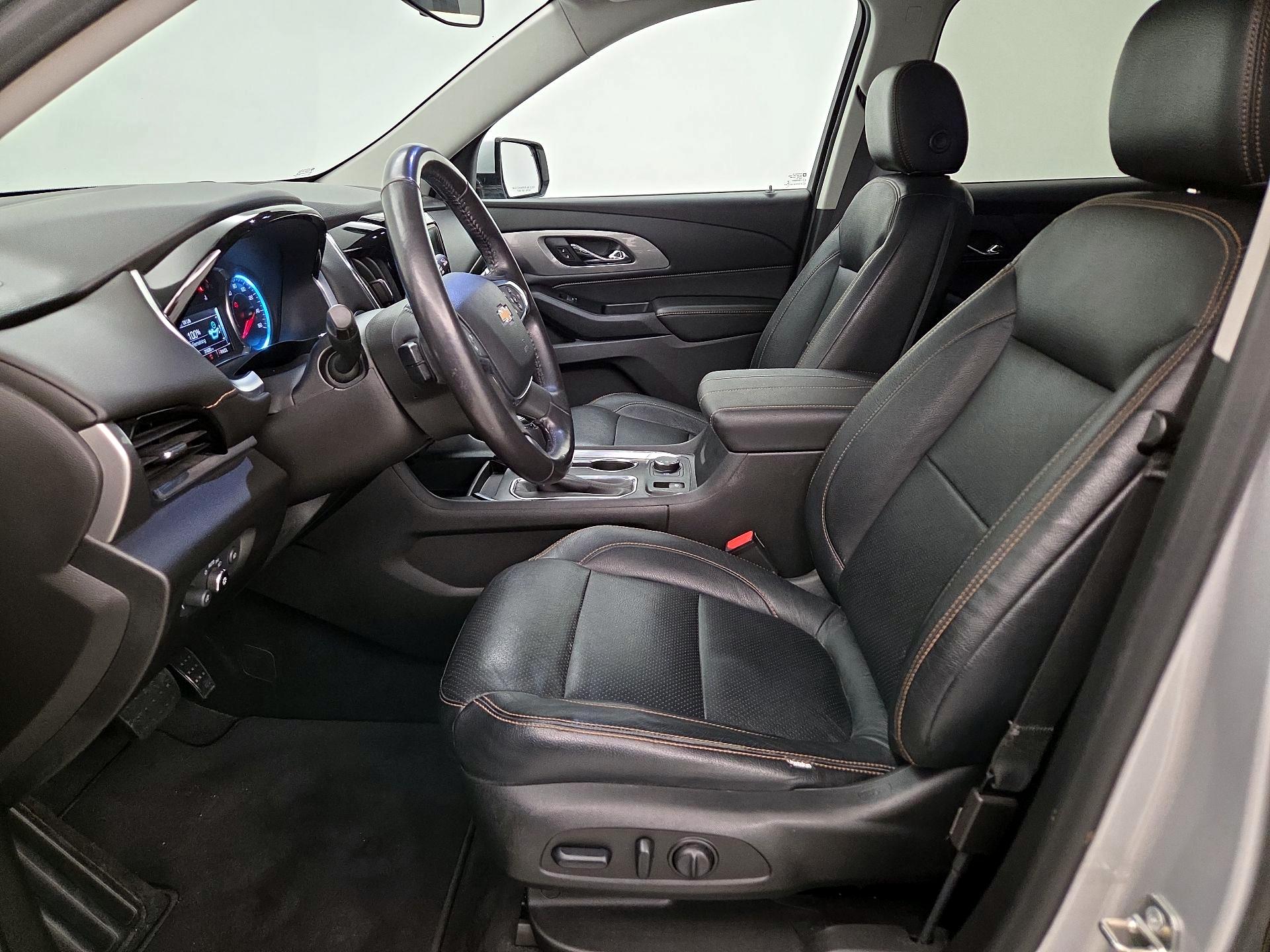 Thumbnail: 2019 Chevrolet Traverse - 11