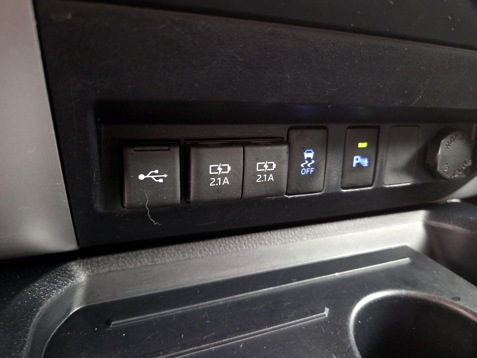 2020 Toyota Tundra SR5 - Photo 19
