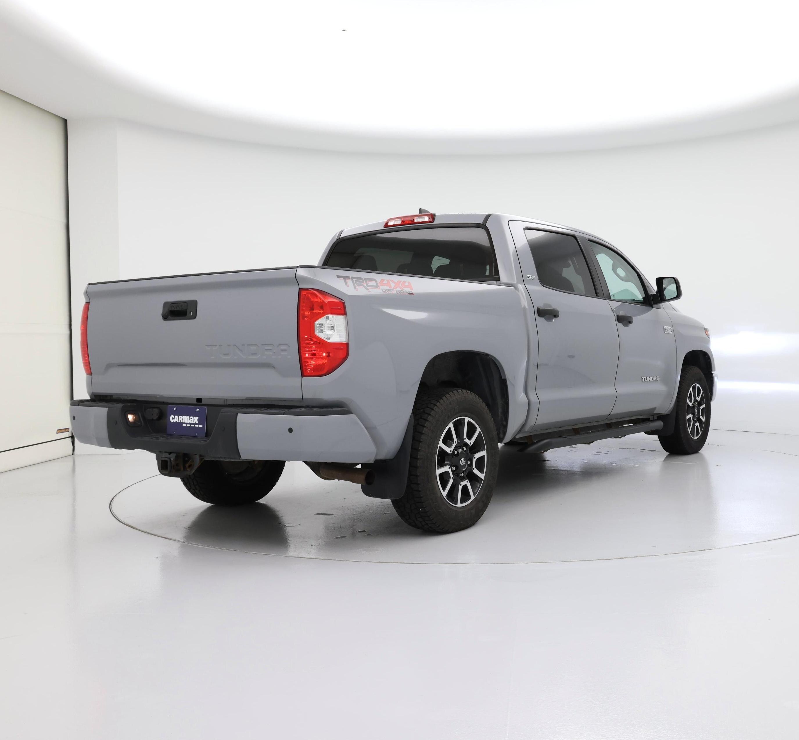Thumbnail: 2020 Toyota Tundra - 8