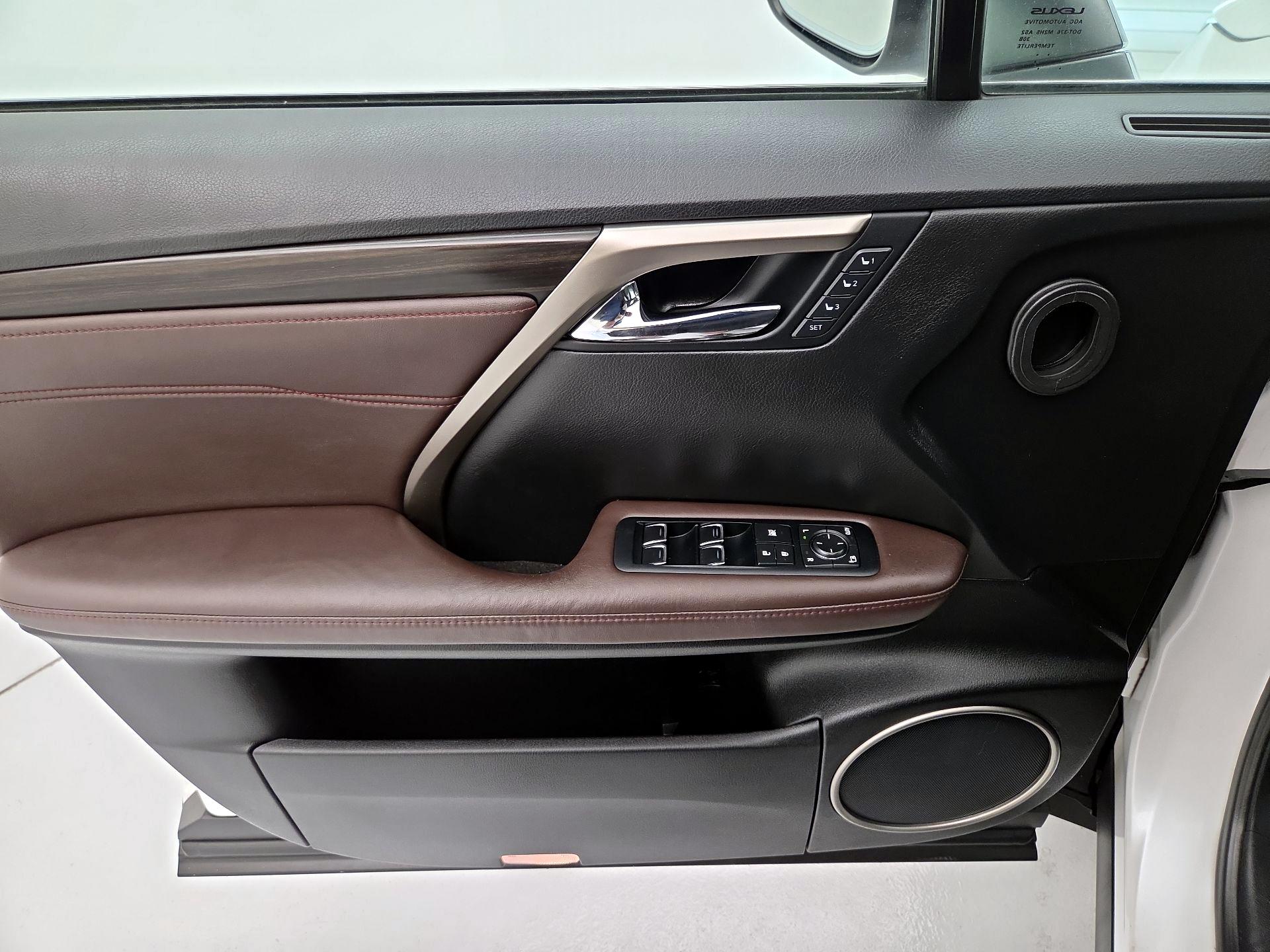 Thumbnail: 2016 Lexus RX - 12