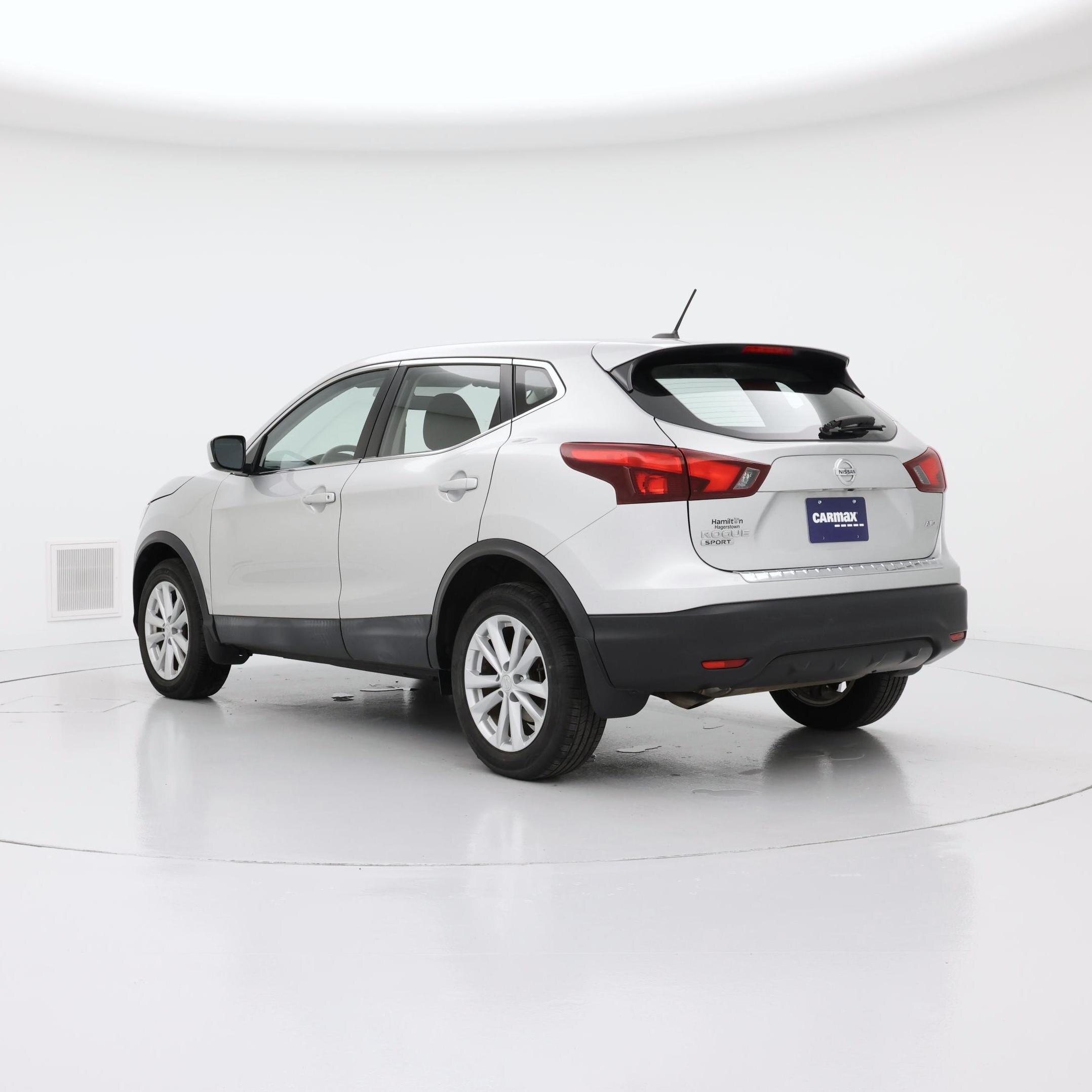 Thumbnail: 2018 Nissan Rogue Sport - 2