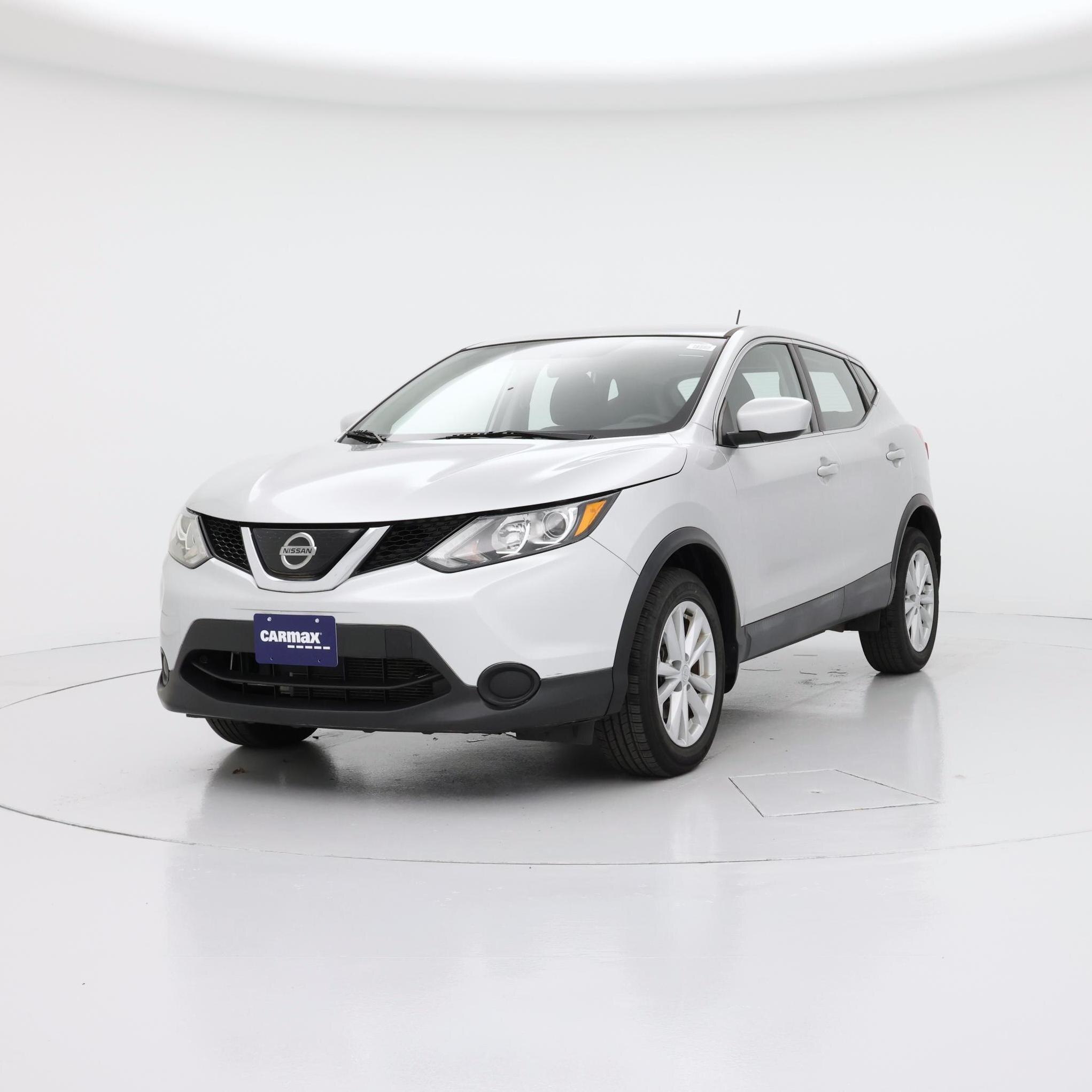 Thumbnail: 2018 Nissan Rogue Sport - 4