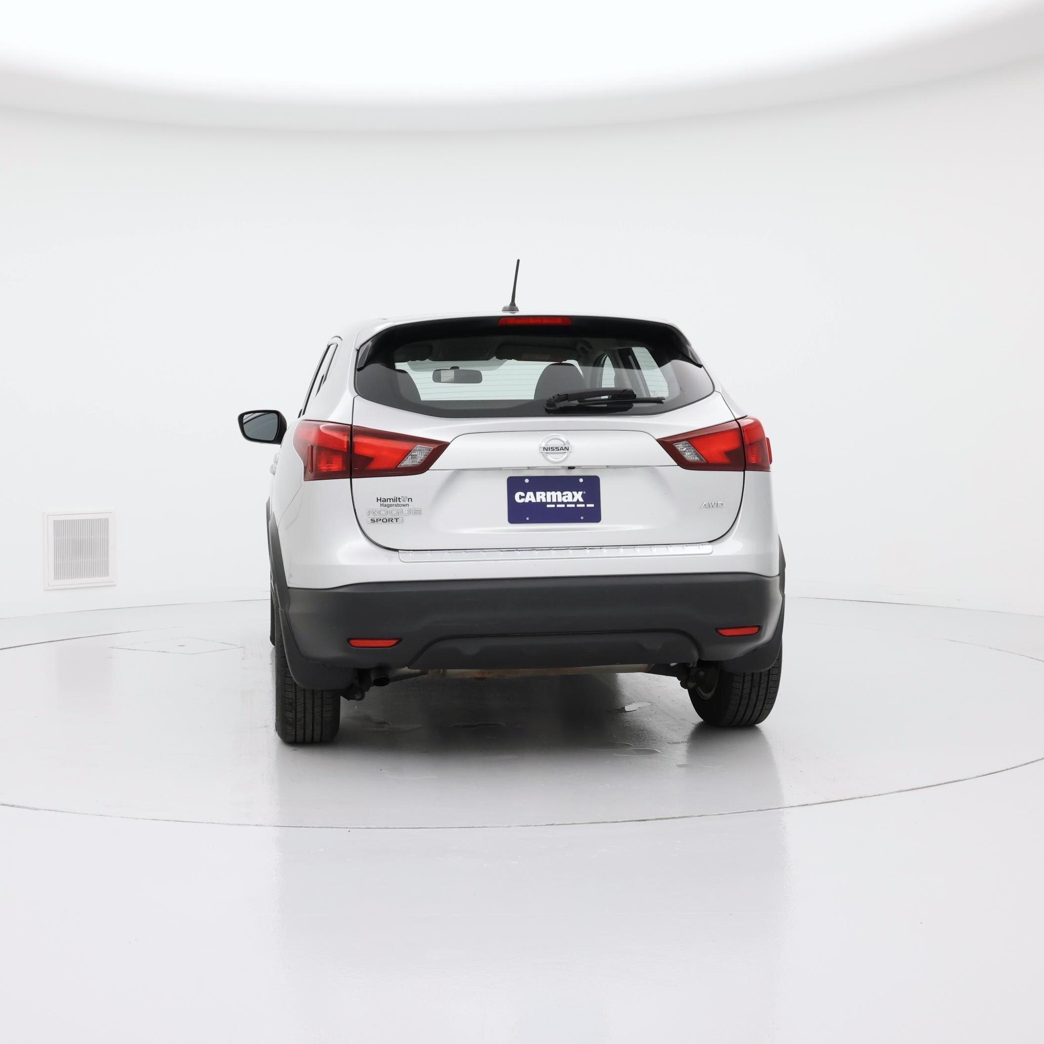 Thumbnail: 2018 Nissan Rogue Sport - 6