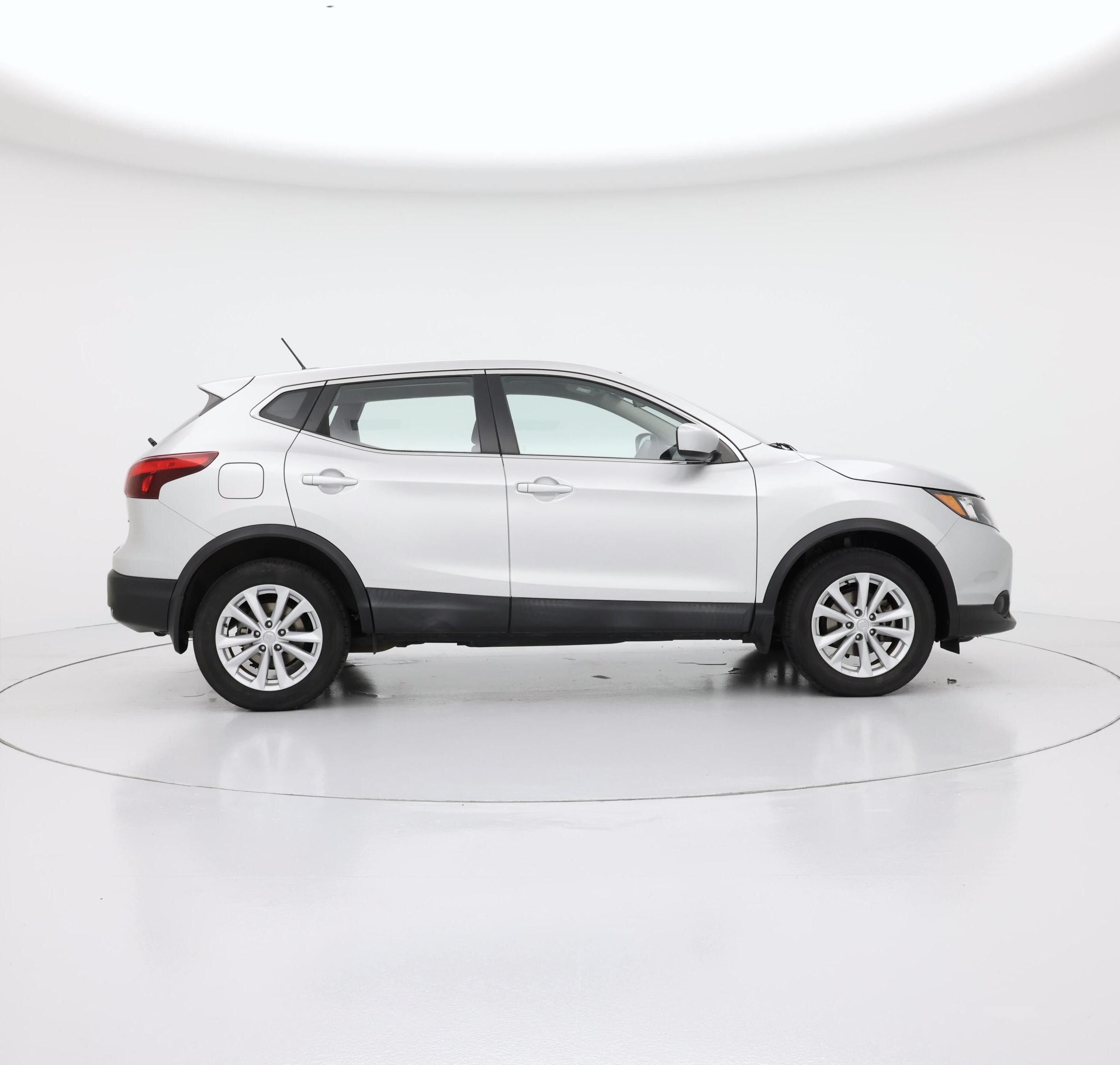 Thumbnail: 2018 Nissan Rogue Sport - 7