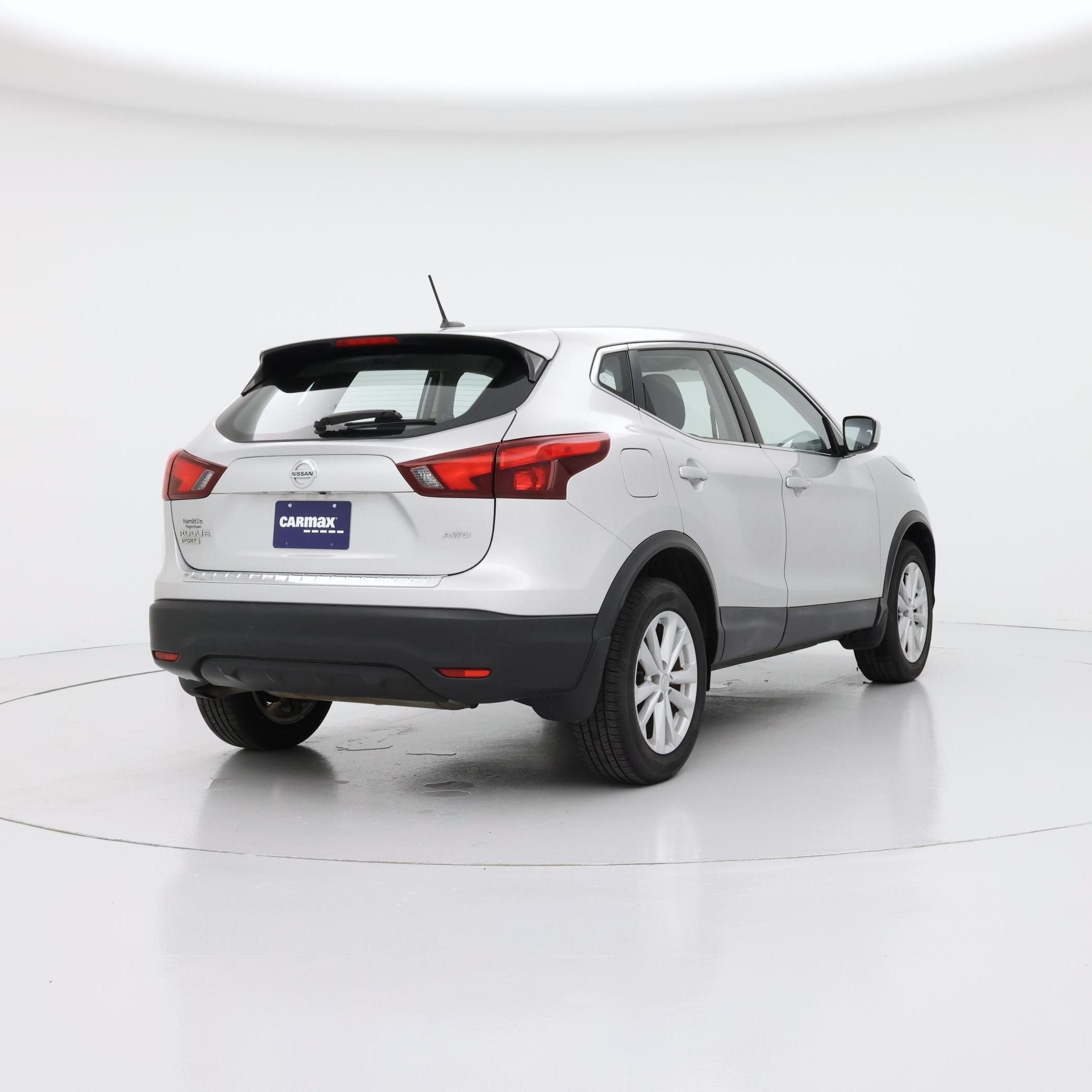 Thumbnail: 2018 Nissan Rogue Sport - 8