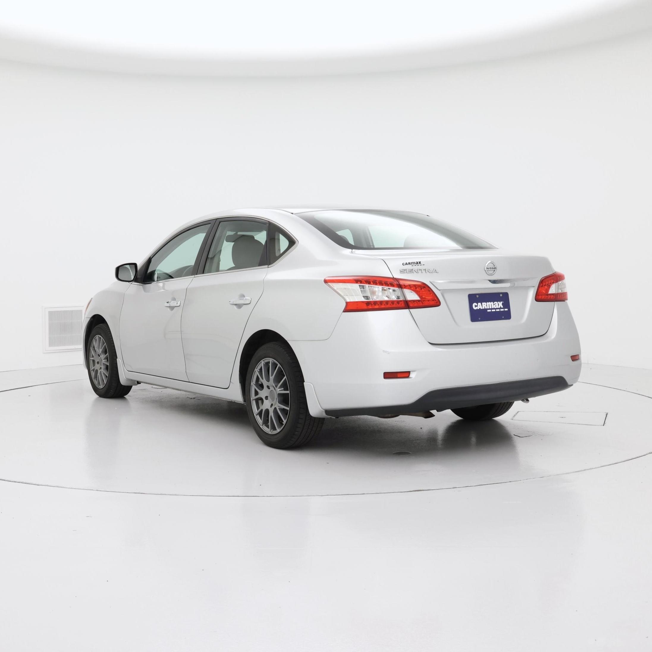 Thumbnail: 2015 Nissan Sentra - 2